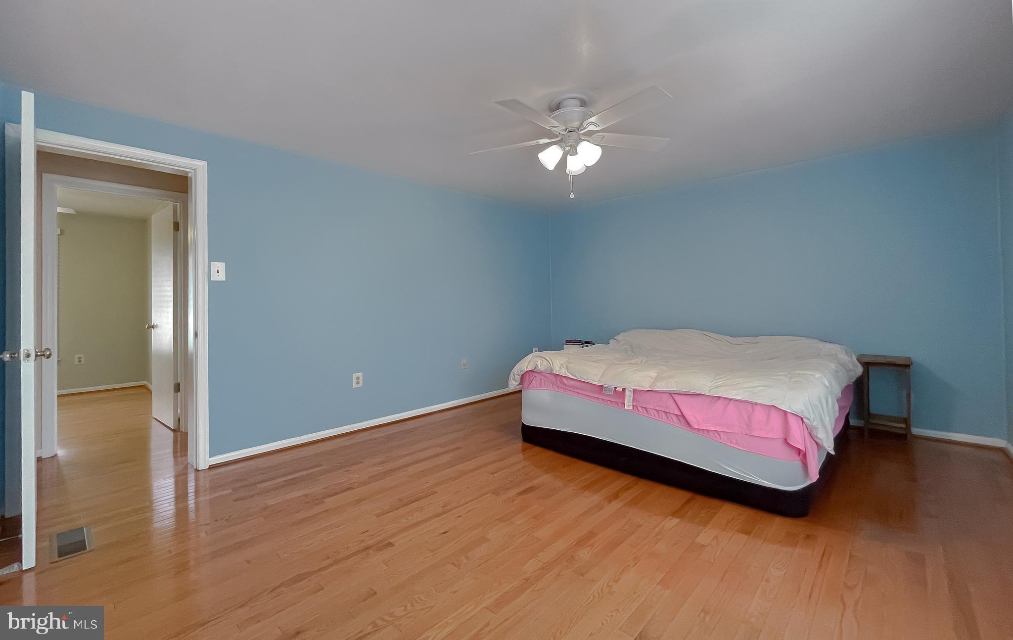 WHITE OAK VILLAGE - Residential