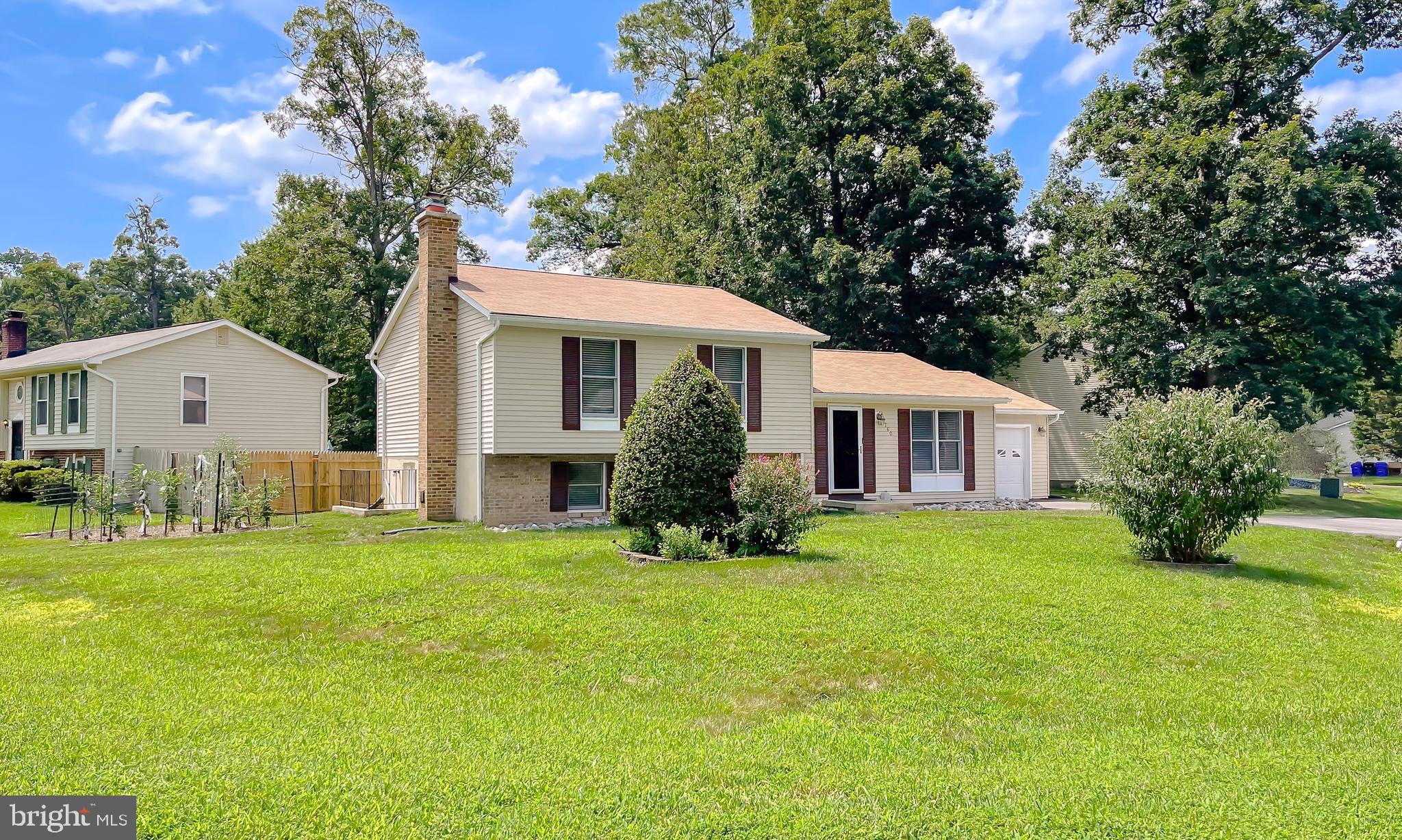 WHITE OAK VILLAGE - Residential