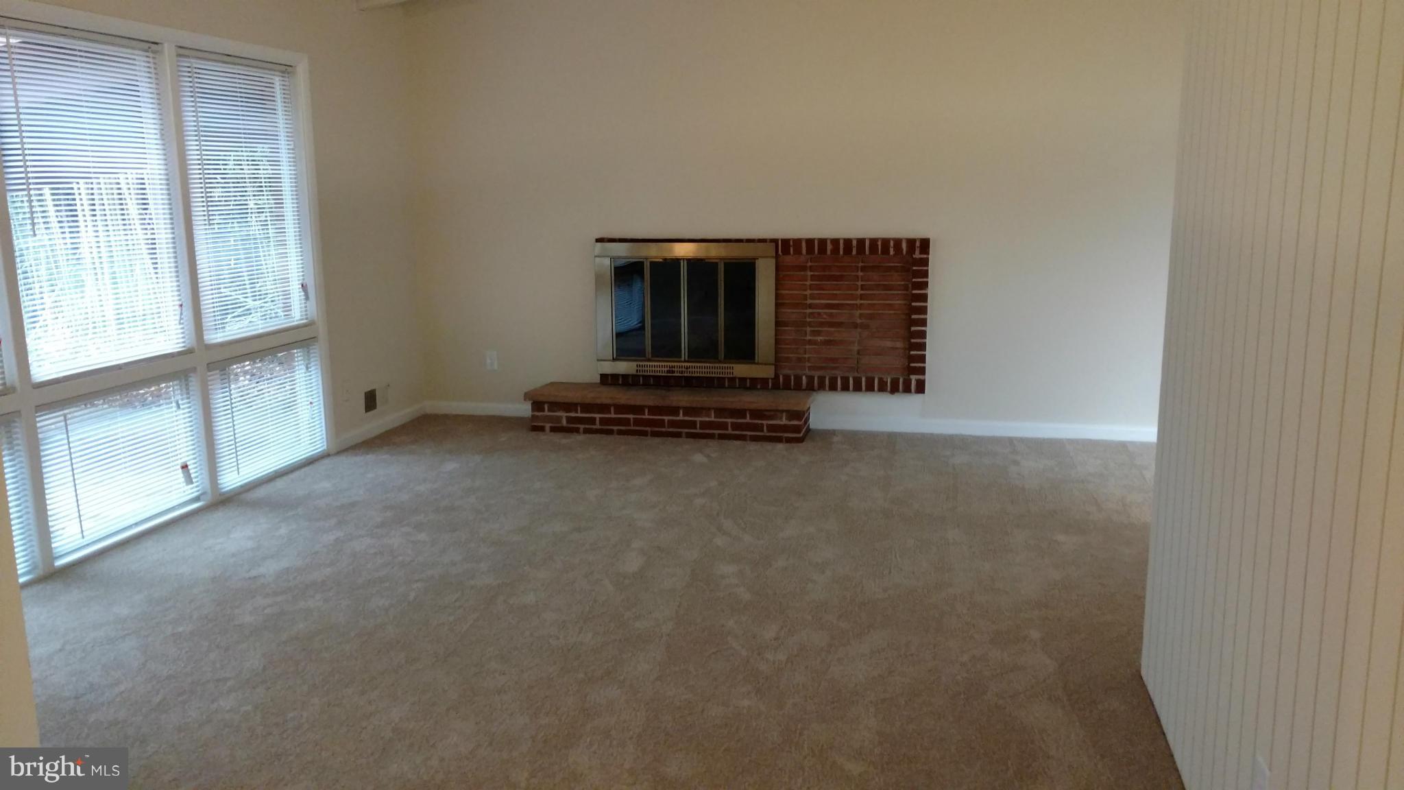 POTOMAC VALLEY - Residential Lease