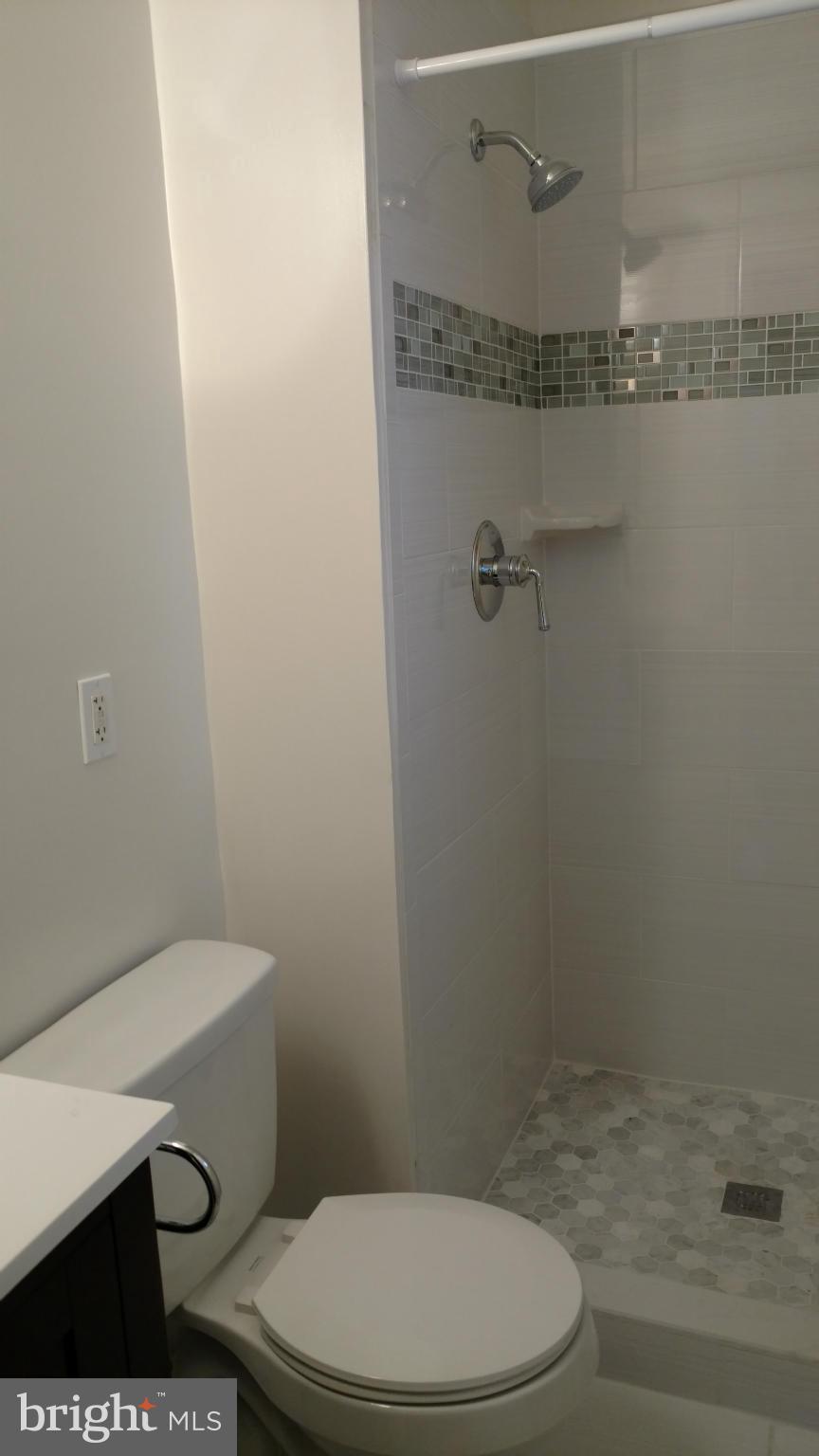 POTOMAC VALLEY - Residential Lease