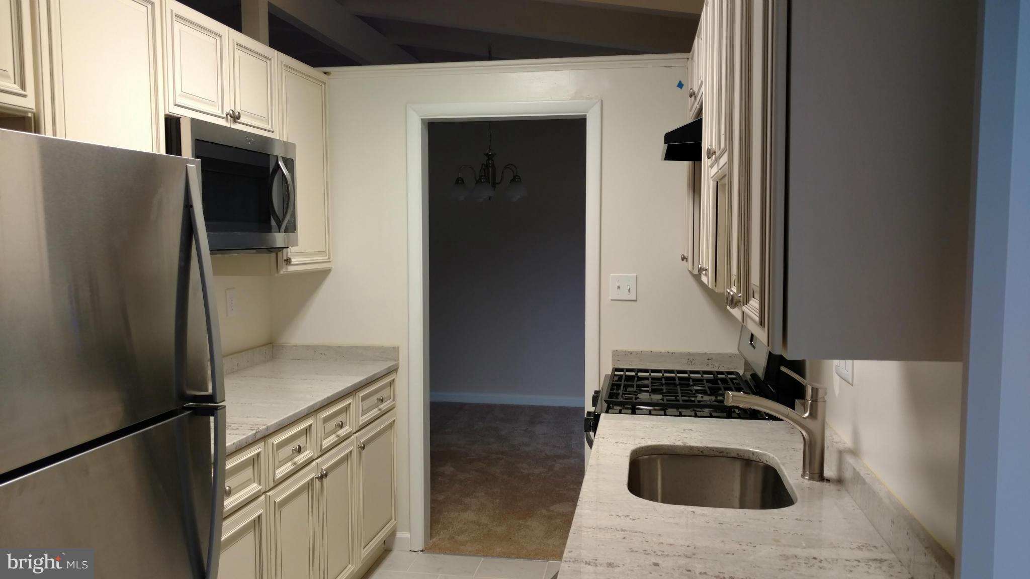 POTOMAC VALLEY - Residential Lease