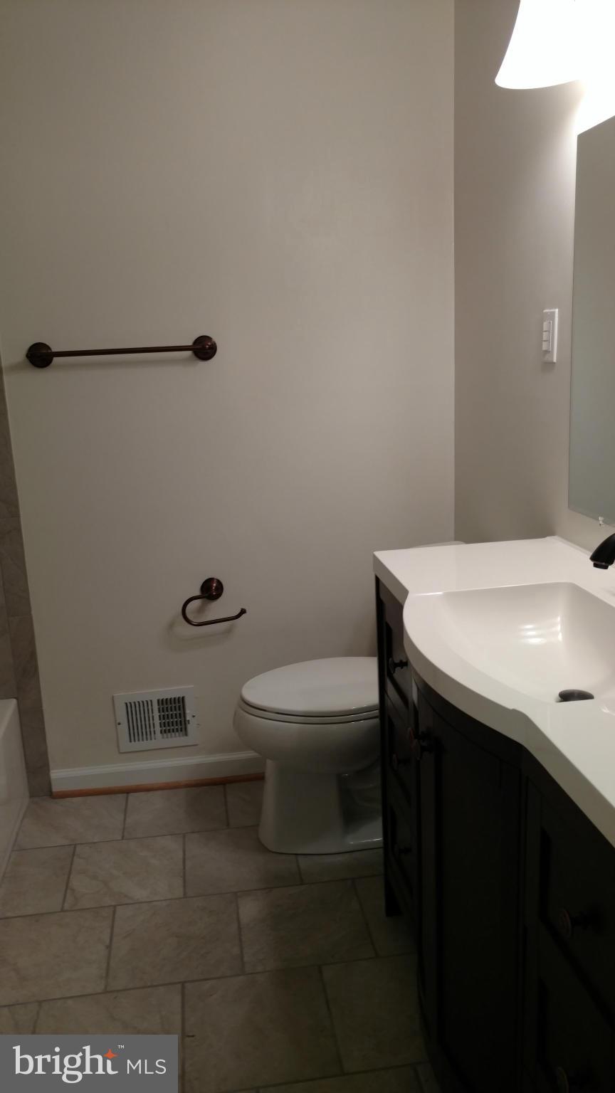 POTOMAC VALLEY - Residential Lease