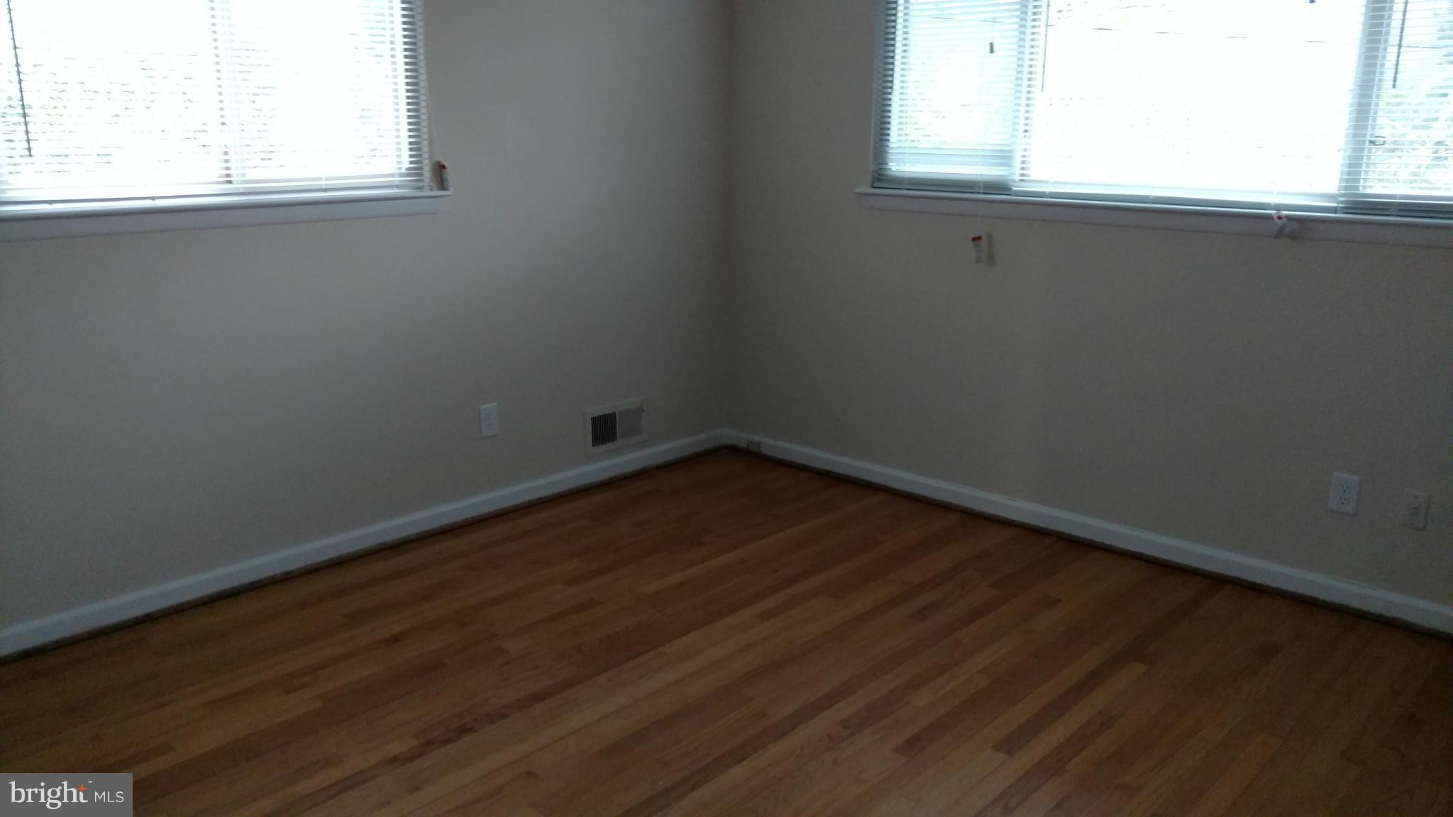 POTOMAC VALLEY - Residential Lease