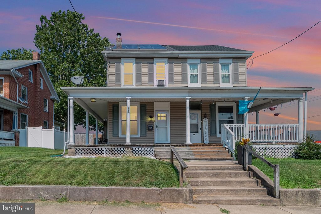 Photo of 305 N MARKET ST, ELIZABETHTOWN, PA 17022 (MLS # PALA2038516)