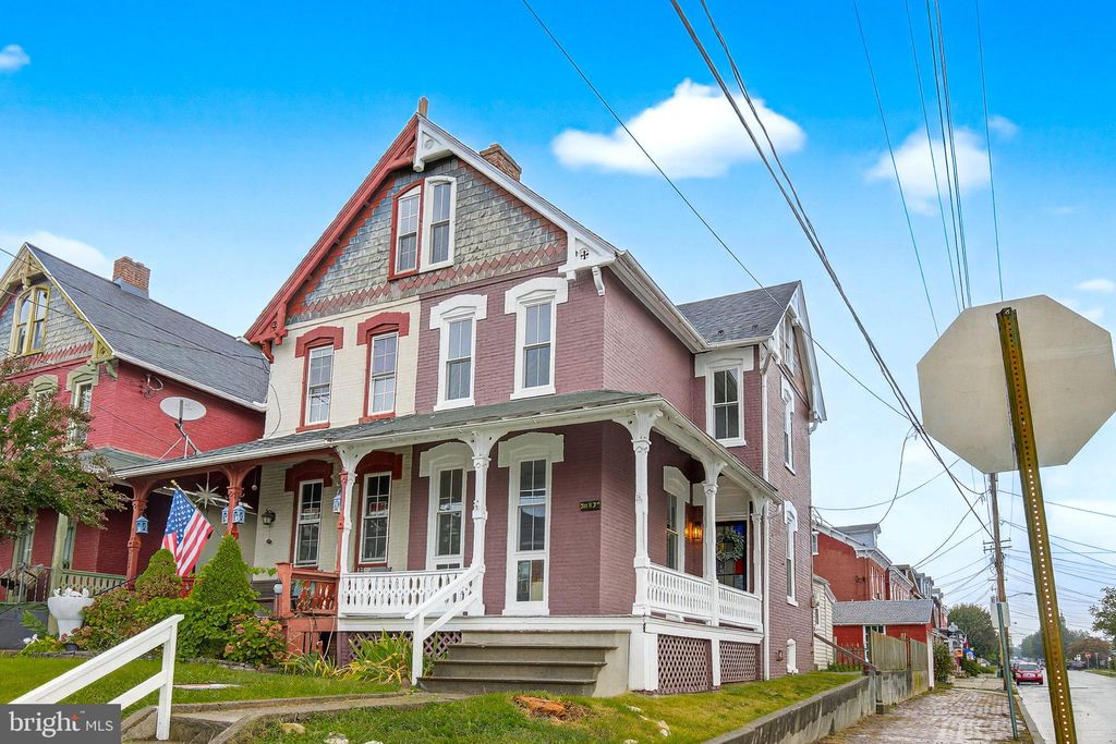 Photo of 301 N 3rd Street, COLUMBIA, PA 17512 (MLS # PALA2076758)