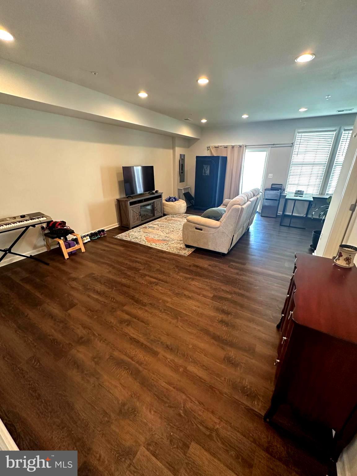 PARKSIDE AT WESTPHALIA - Residential Lease