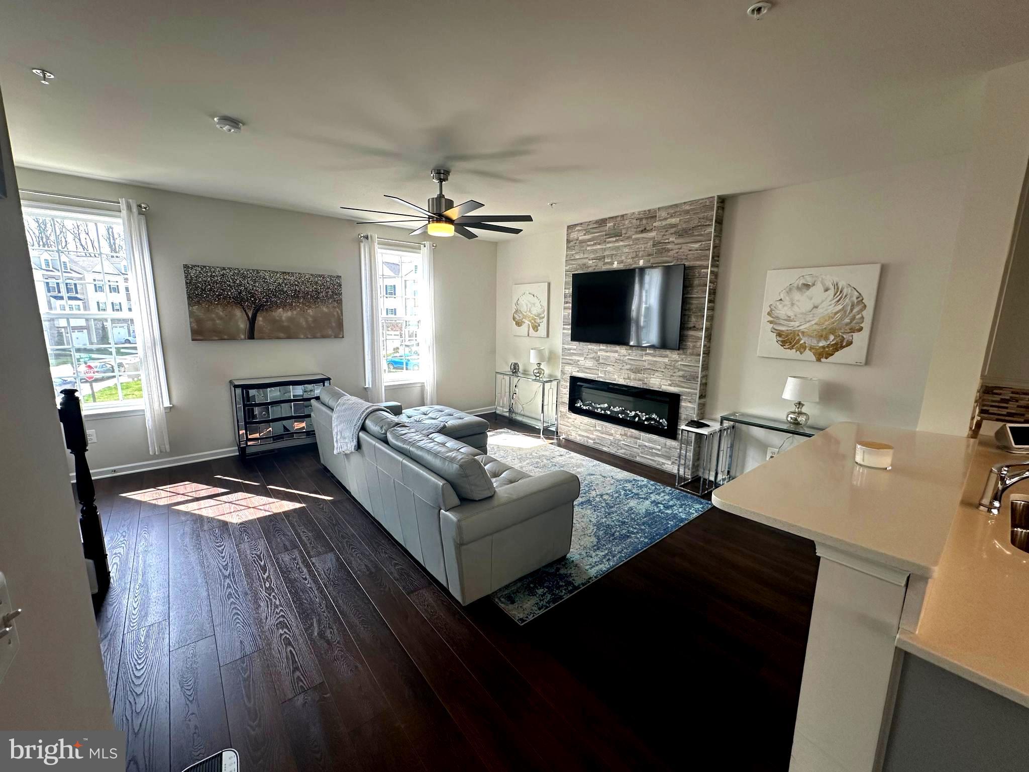 PARKSIDE AT WESTPHALIA - Residential Lease