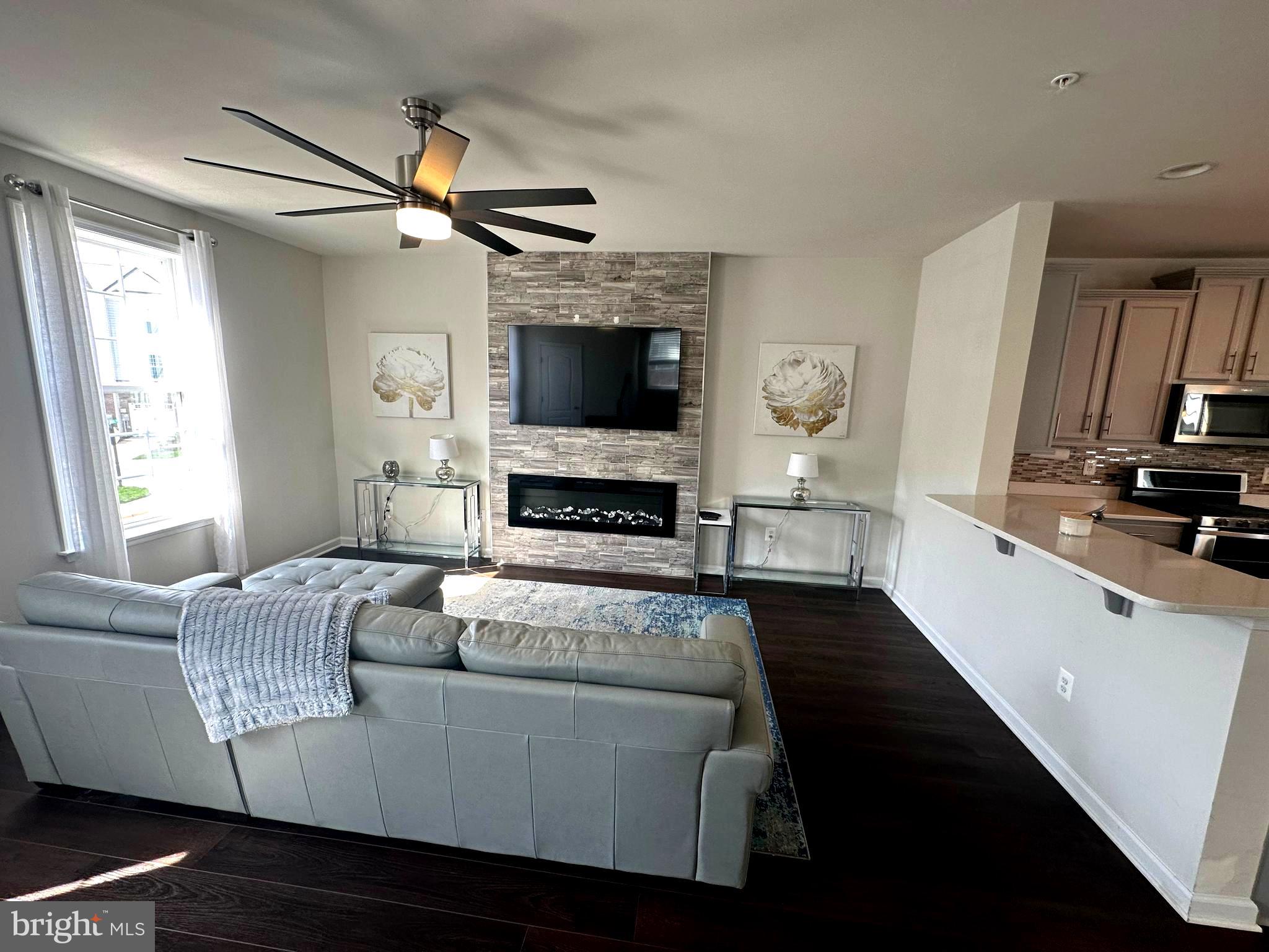 PARKSIDE AT WESTPHALIA - Residential Lease