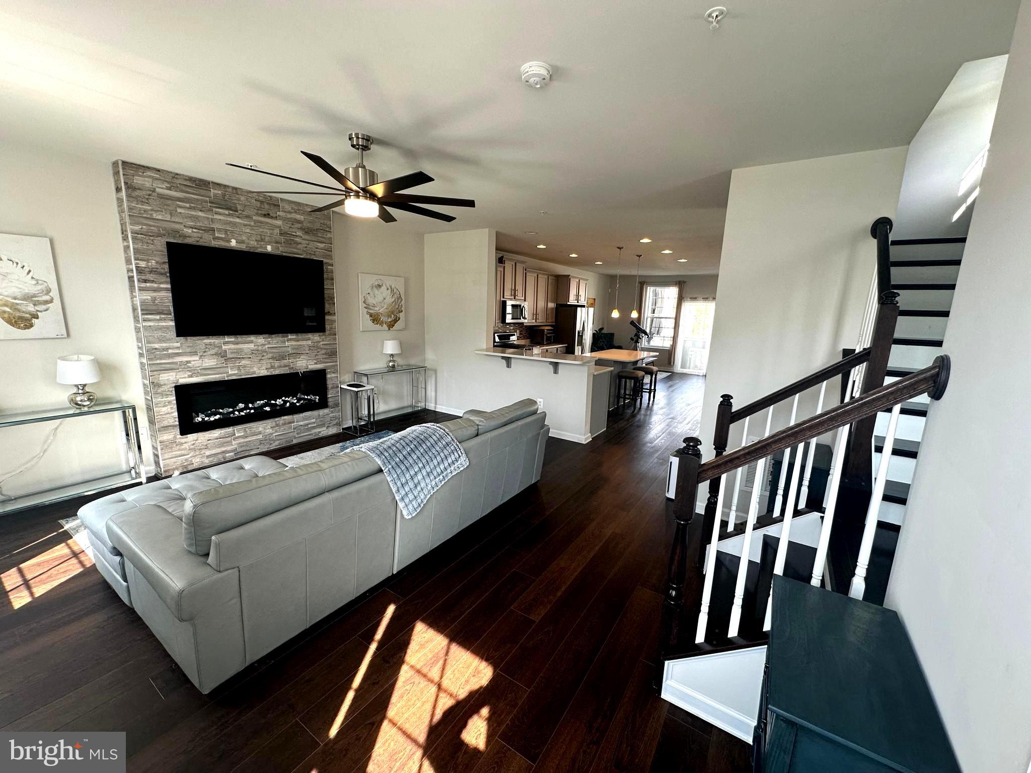 PARKSIDE AT WESTPHALIA - Residential Lease