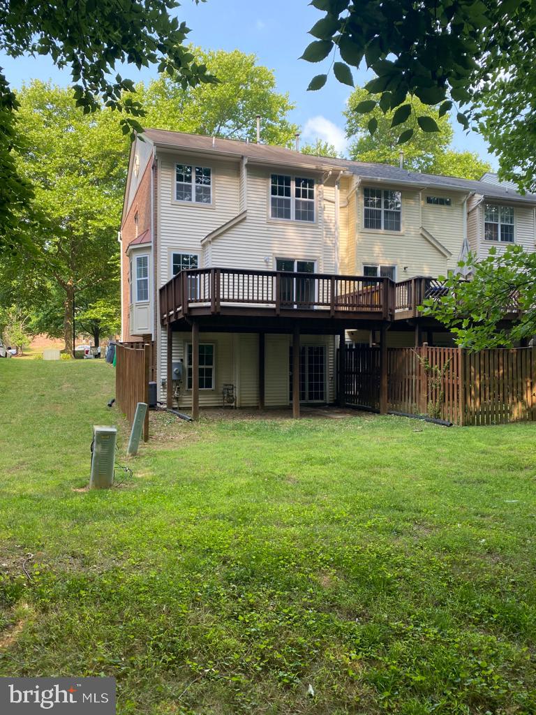 WOODVIEW VILLAGE - Residential Lease