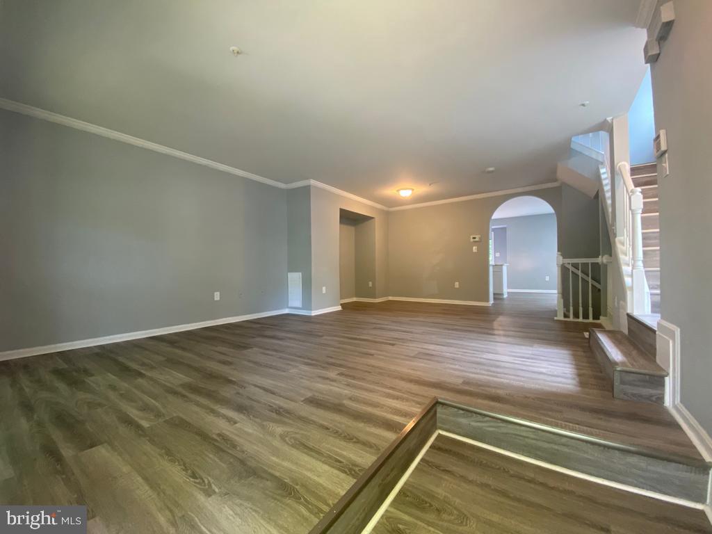 WOODVIEW VILLAGE - Residential Lease