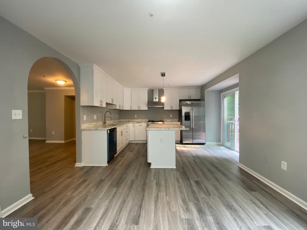 WOODVIEW VILLAGE - Residential Lease