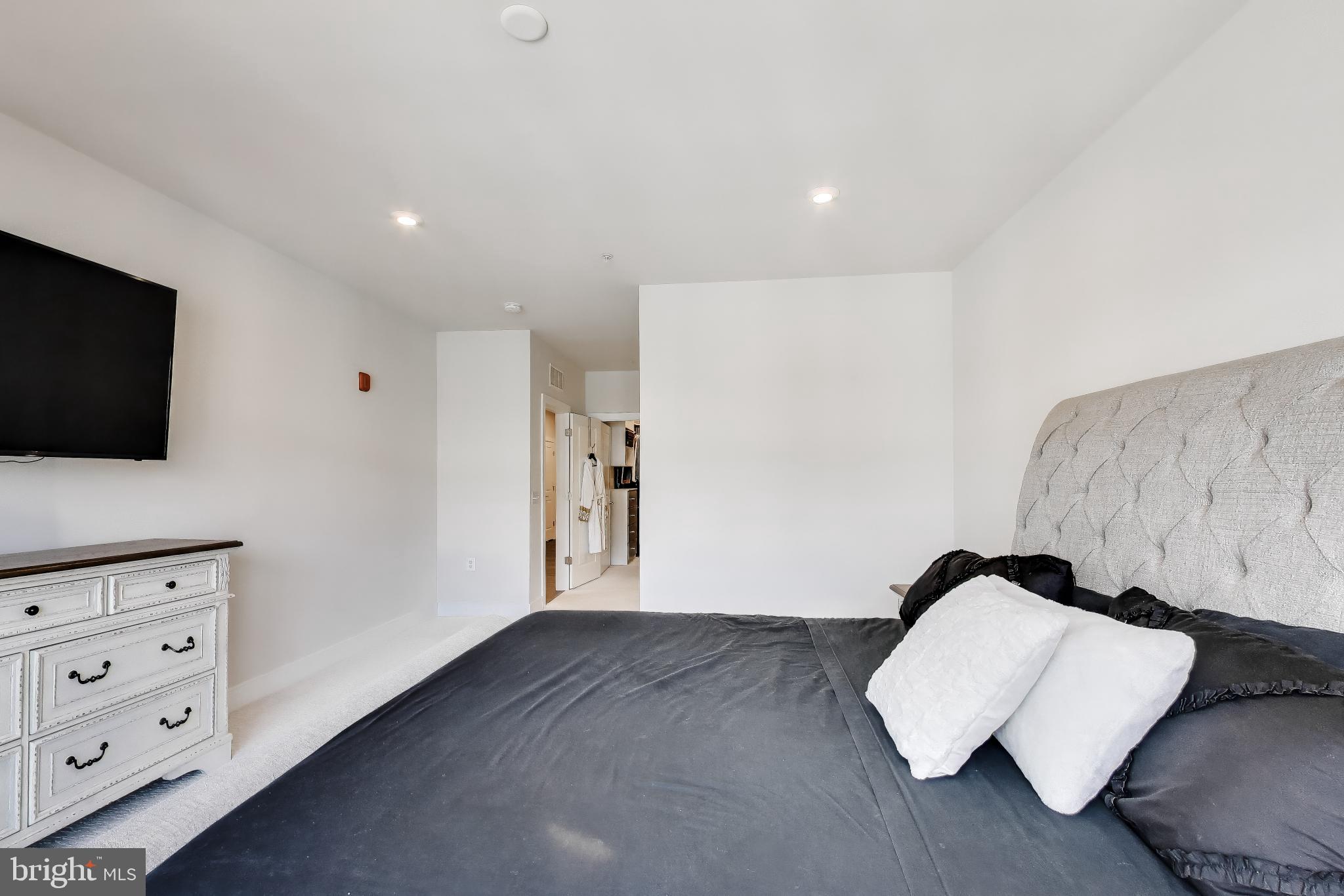 NATIONAL HARBOR - Residential