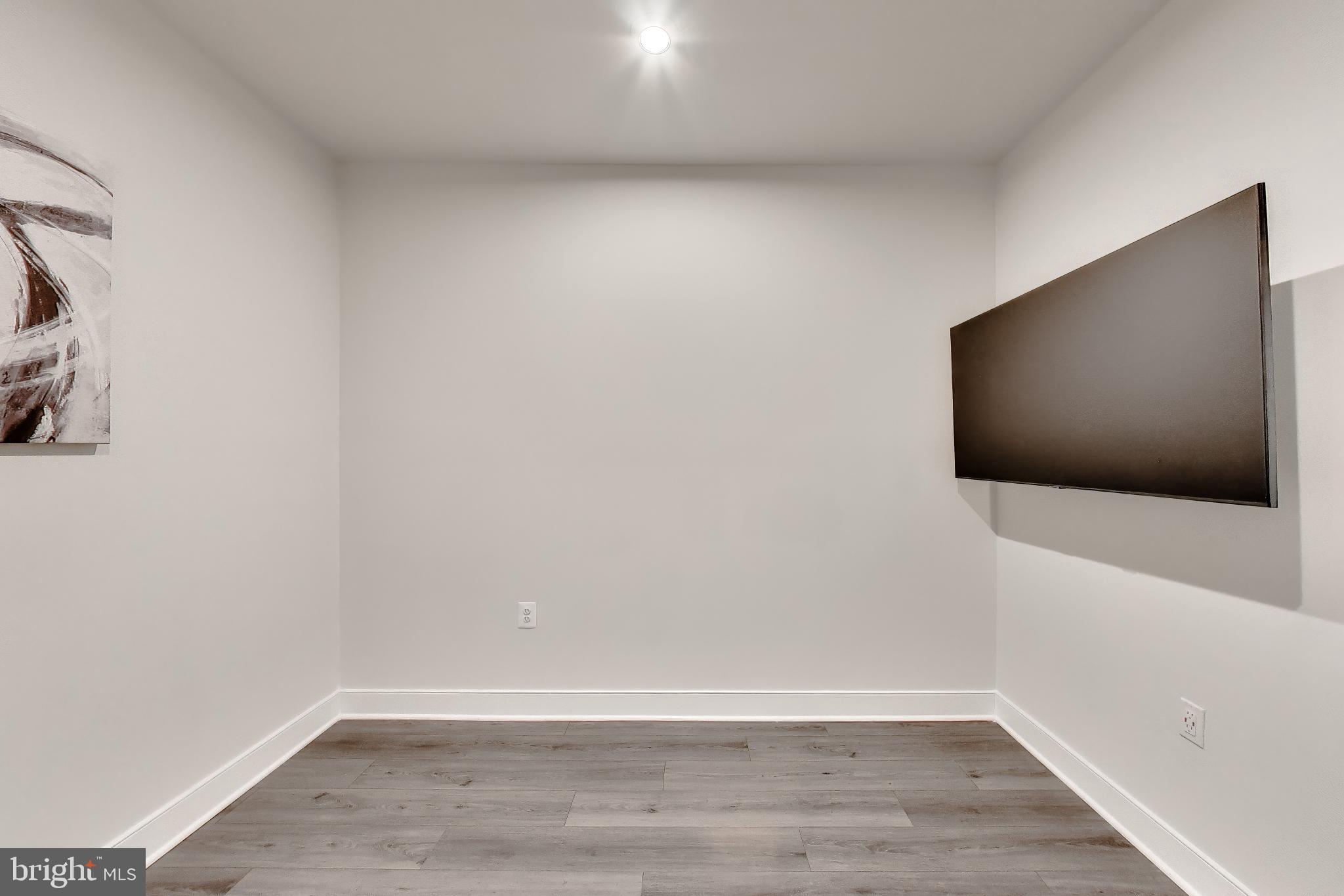 NATIONAL HARBOR - Residential