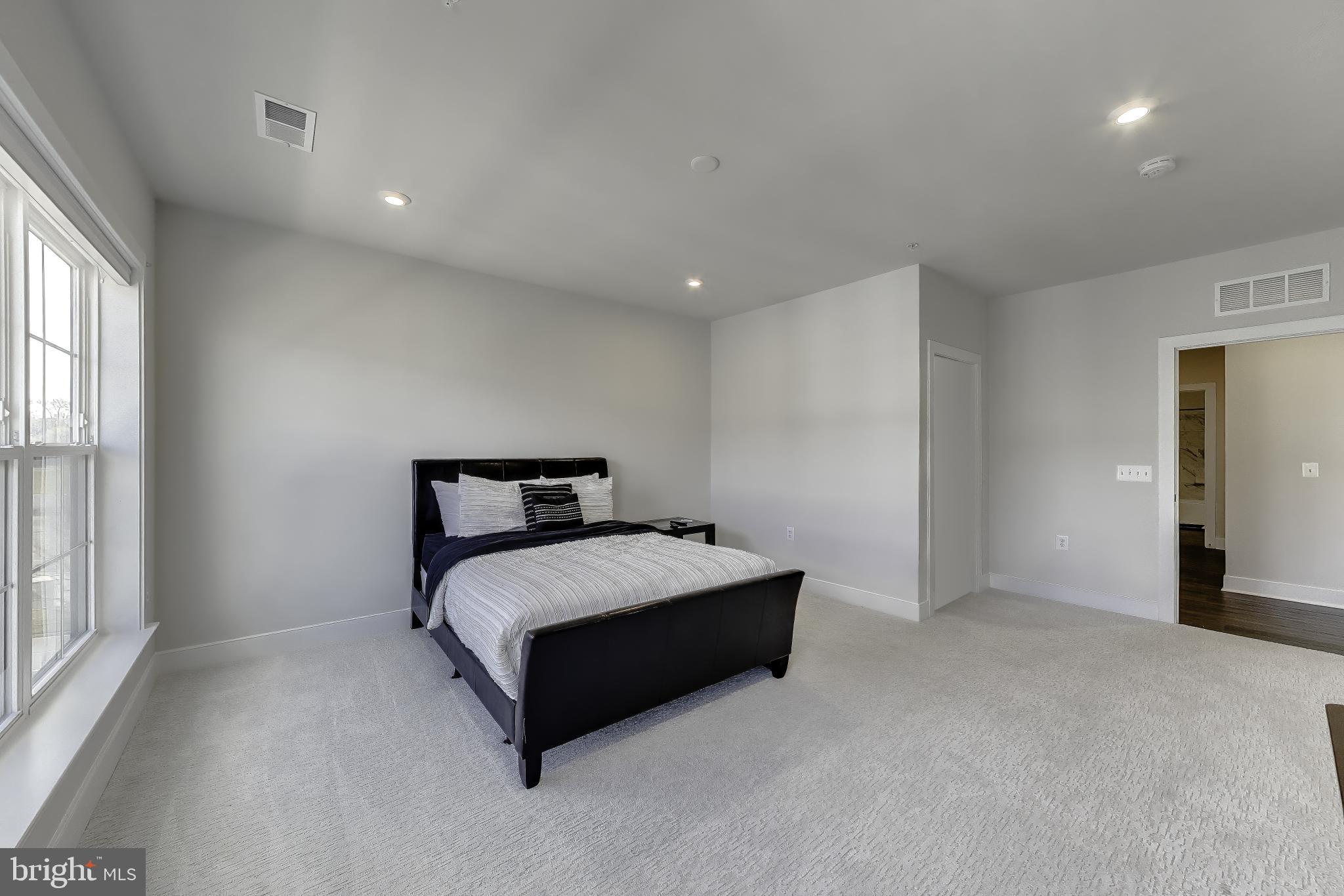 NATIONAL HARBOR - Residential