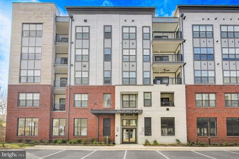 Condo For Sale - 106 Saint Ives Place #408<br/> OXON HILL, MD 20745