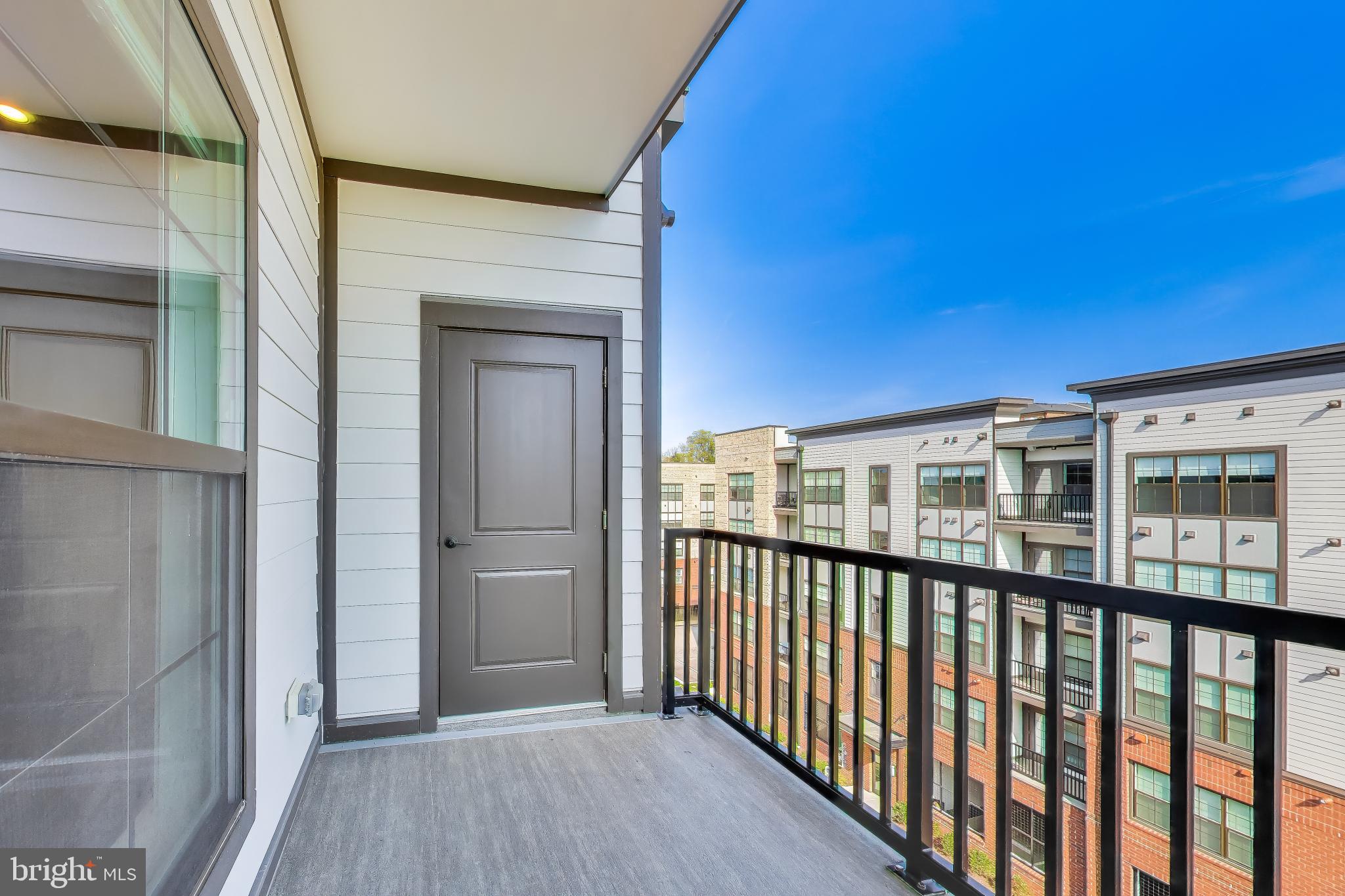 NATIONAL HARBOR - Residential