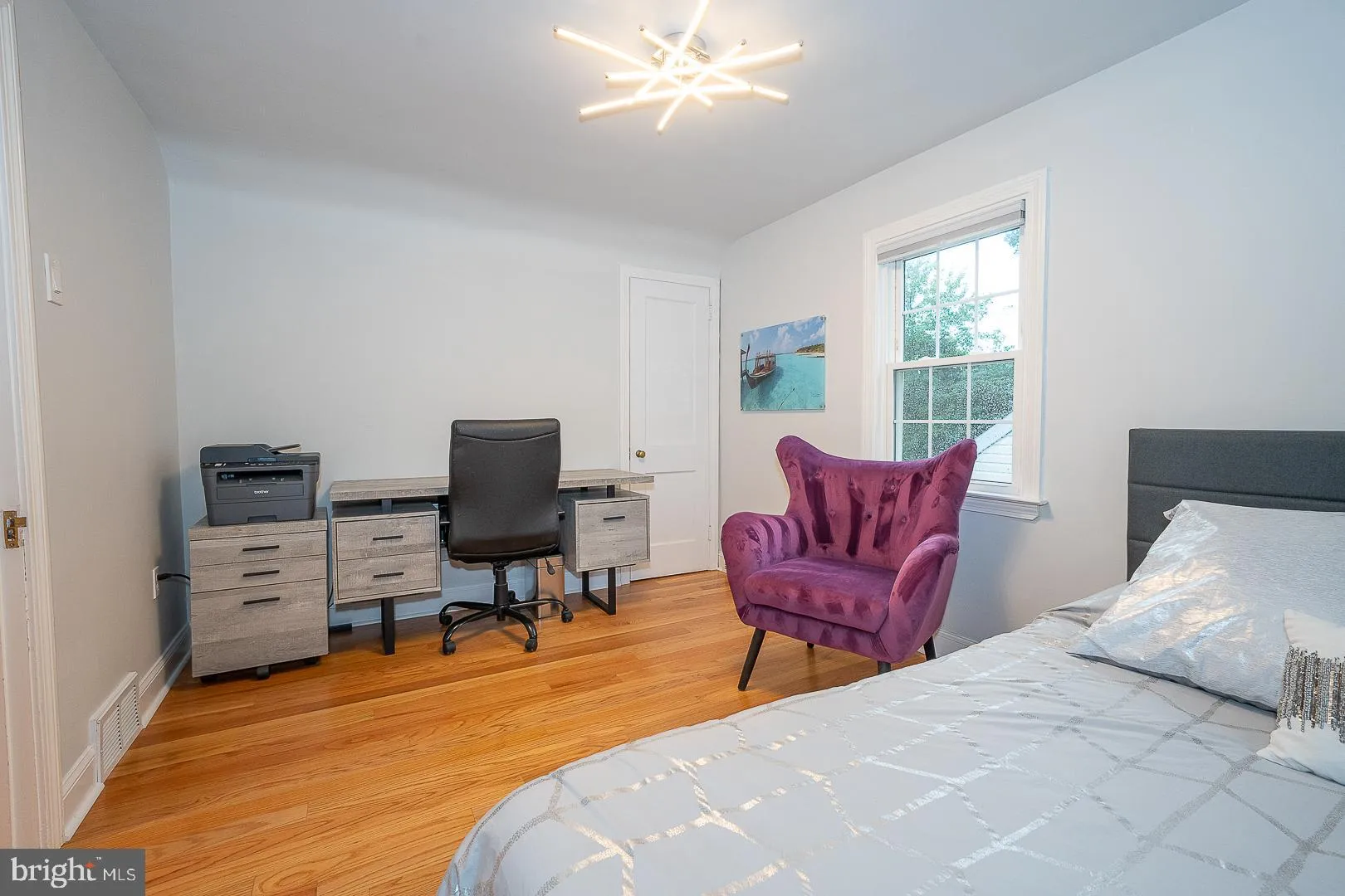 Devon, Pennsylvania 19333, United States, 3 Bedrooms Bedrooms, ,2 BathroomsBathrooms,Residential,Contingent,190916