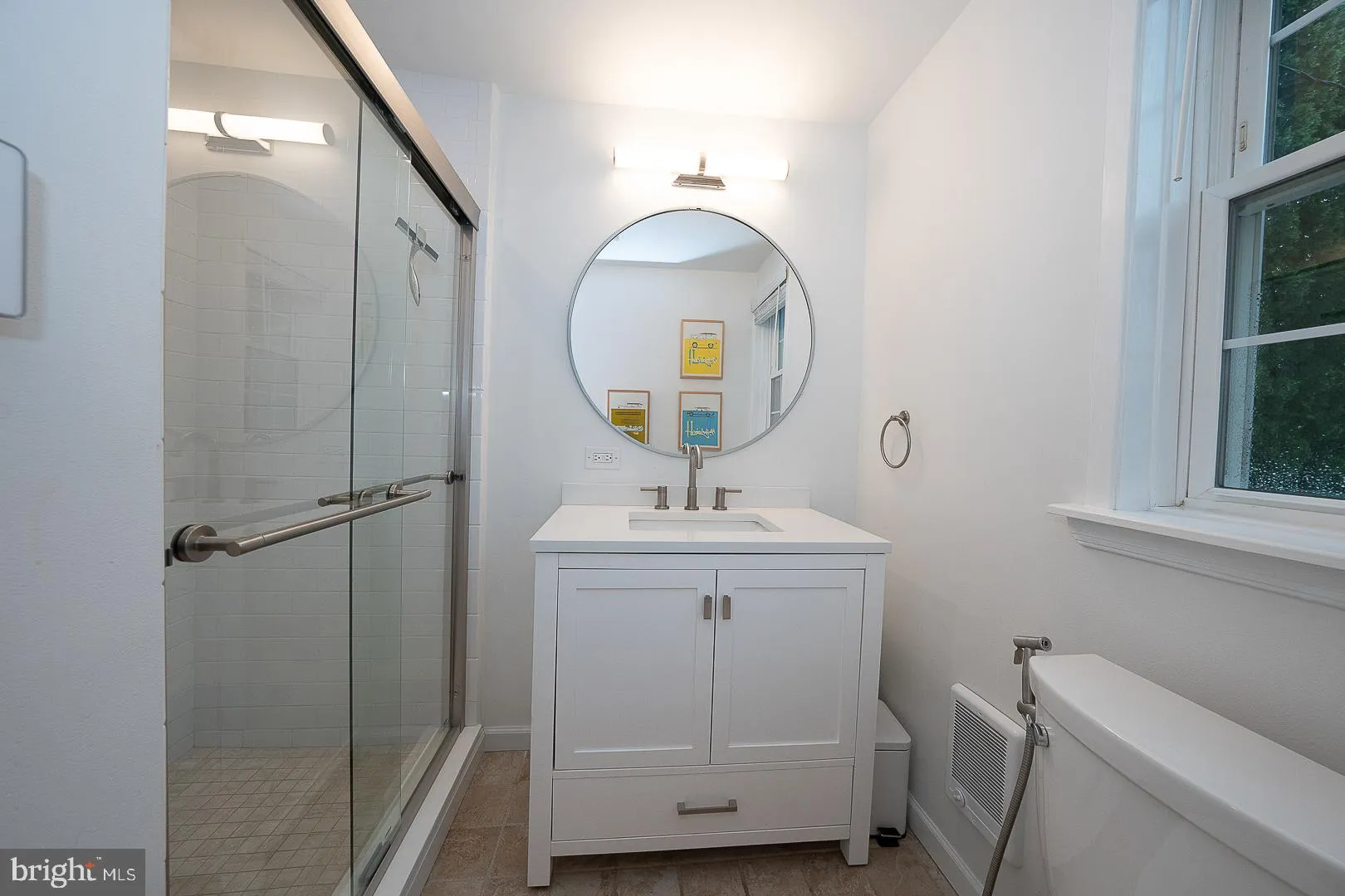 Devon, Pennsylvania 19333, United States, 3 Bedrooms Bedrooms, ,2 BathroomsBathrooms,Residential,Contingent,190916