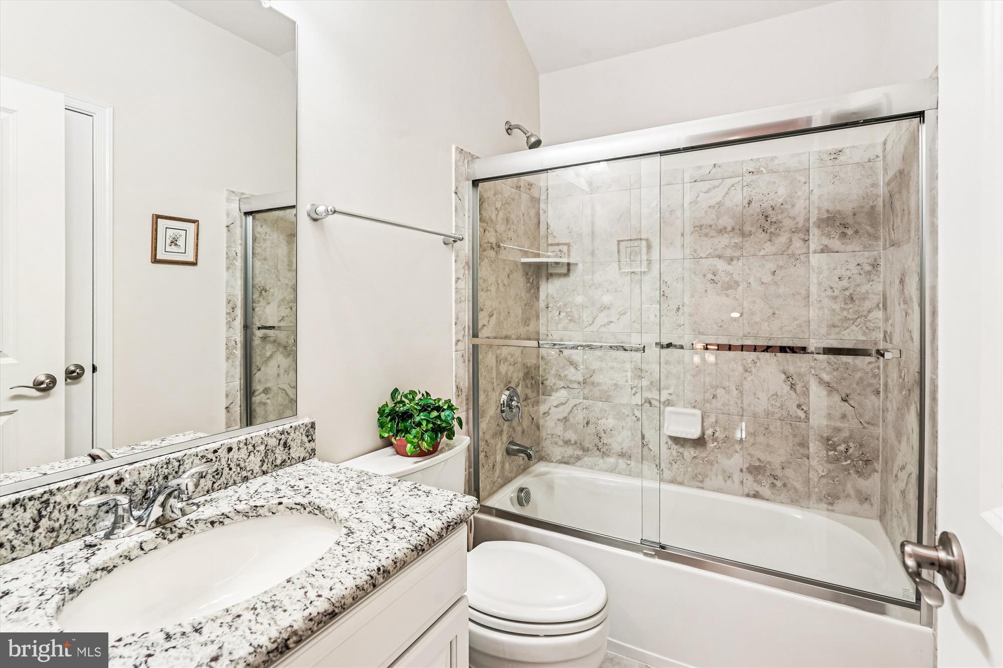 REGENCY AT CREEKSIDE - Residential