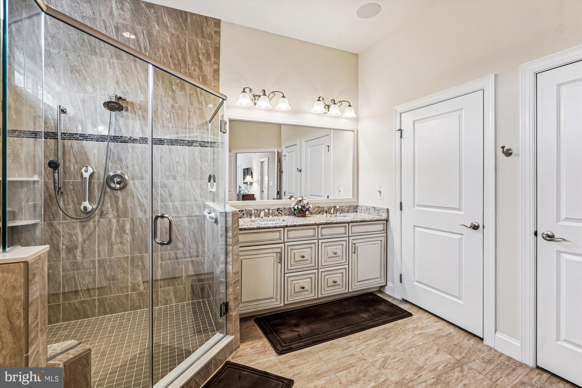 REGENCY AT CREEKSIDE - Residential