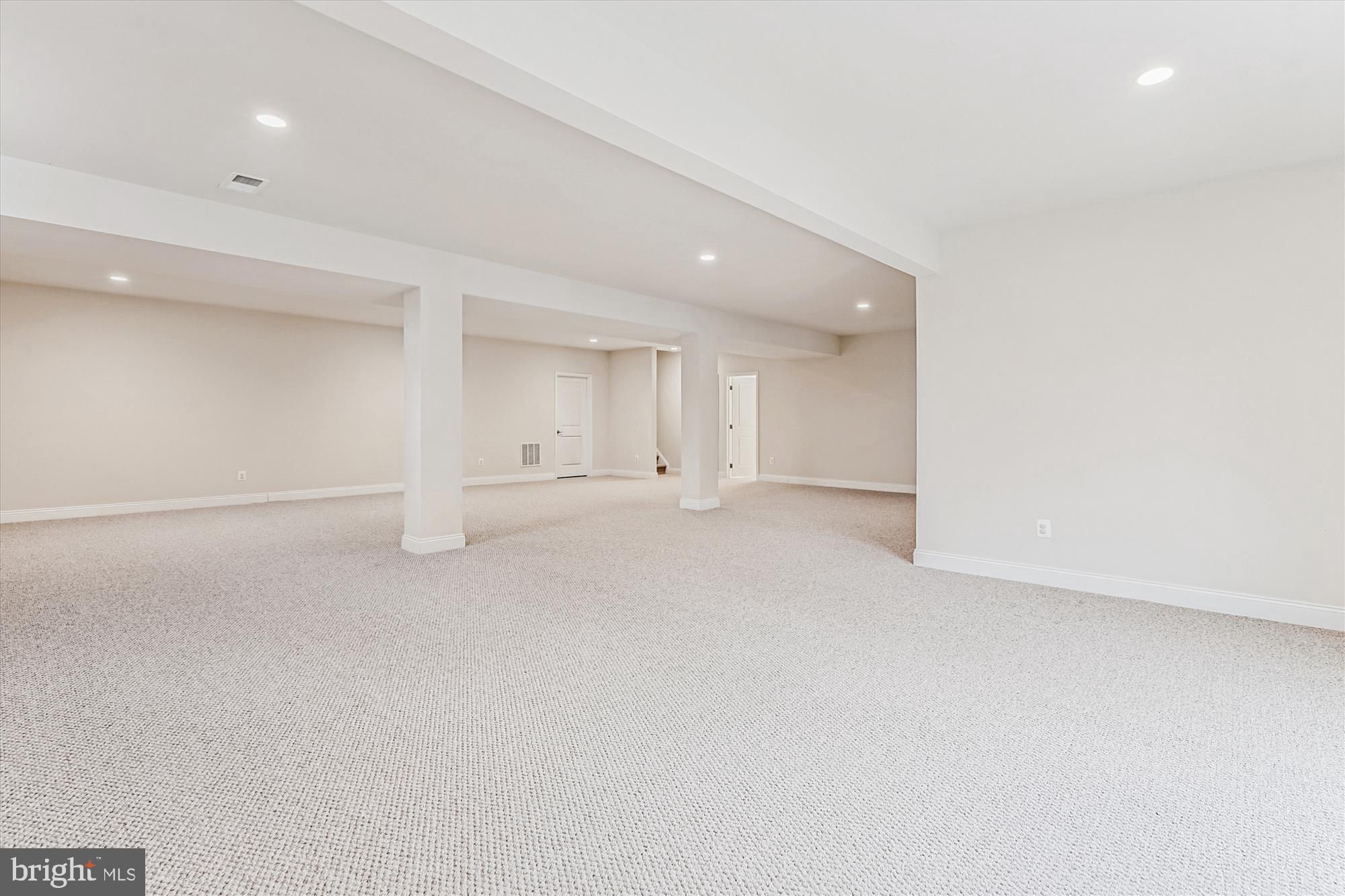 REGENCY AT CREEKSIDE - Residential