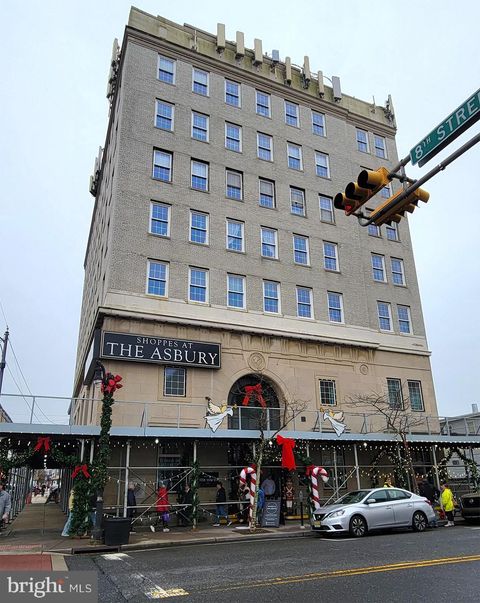 Photo of 801 Asbury Avenue #204, OCEAN CITY, NJ 08226 (MLS # NJCM2006450)