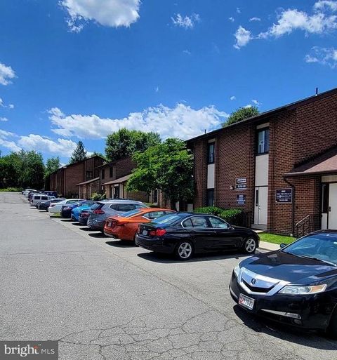 Photo of 8992 Fern Park Drive #6, BURKE, VA 22015 (MLS # VAFX2307524)