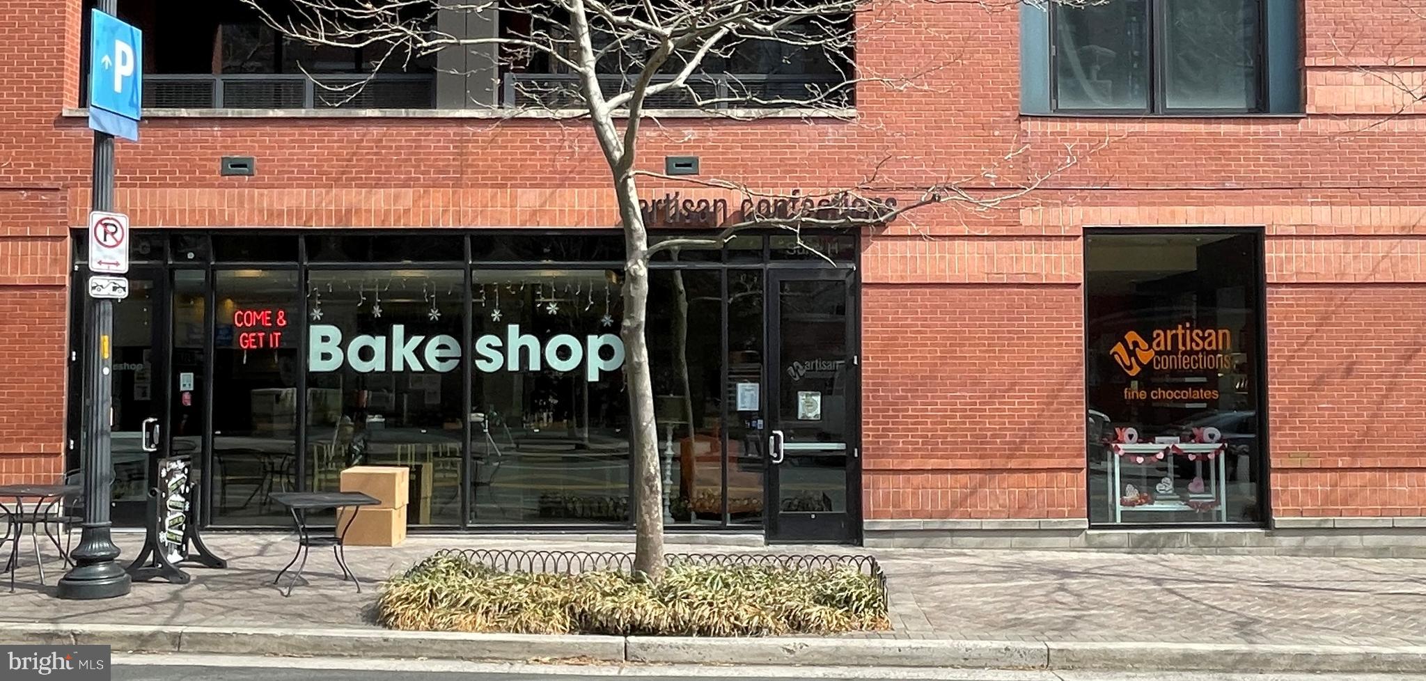 CLARENDON - Residential