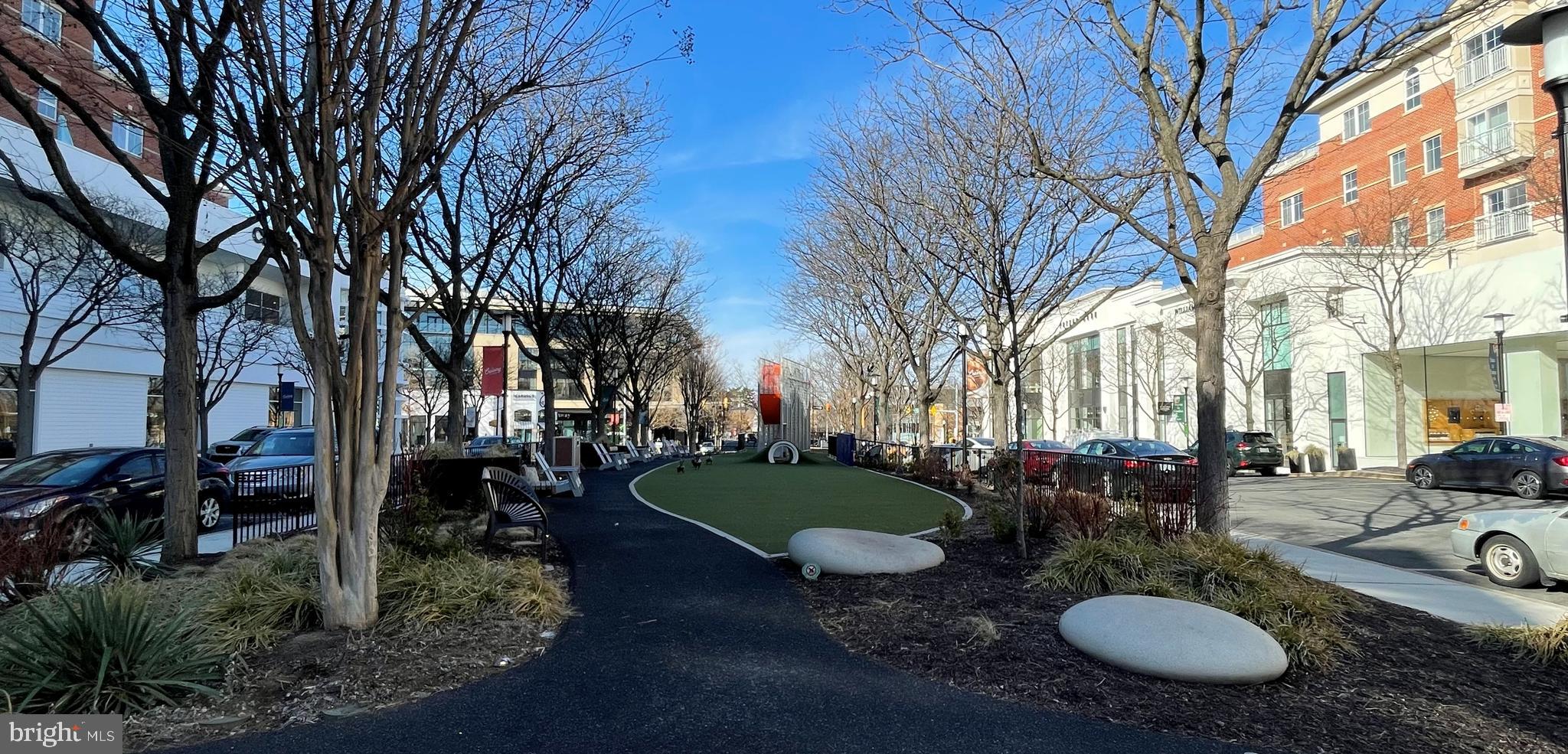 CLARENDON - Residential