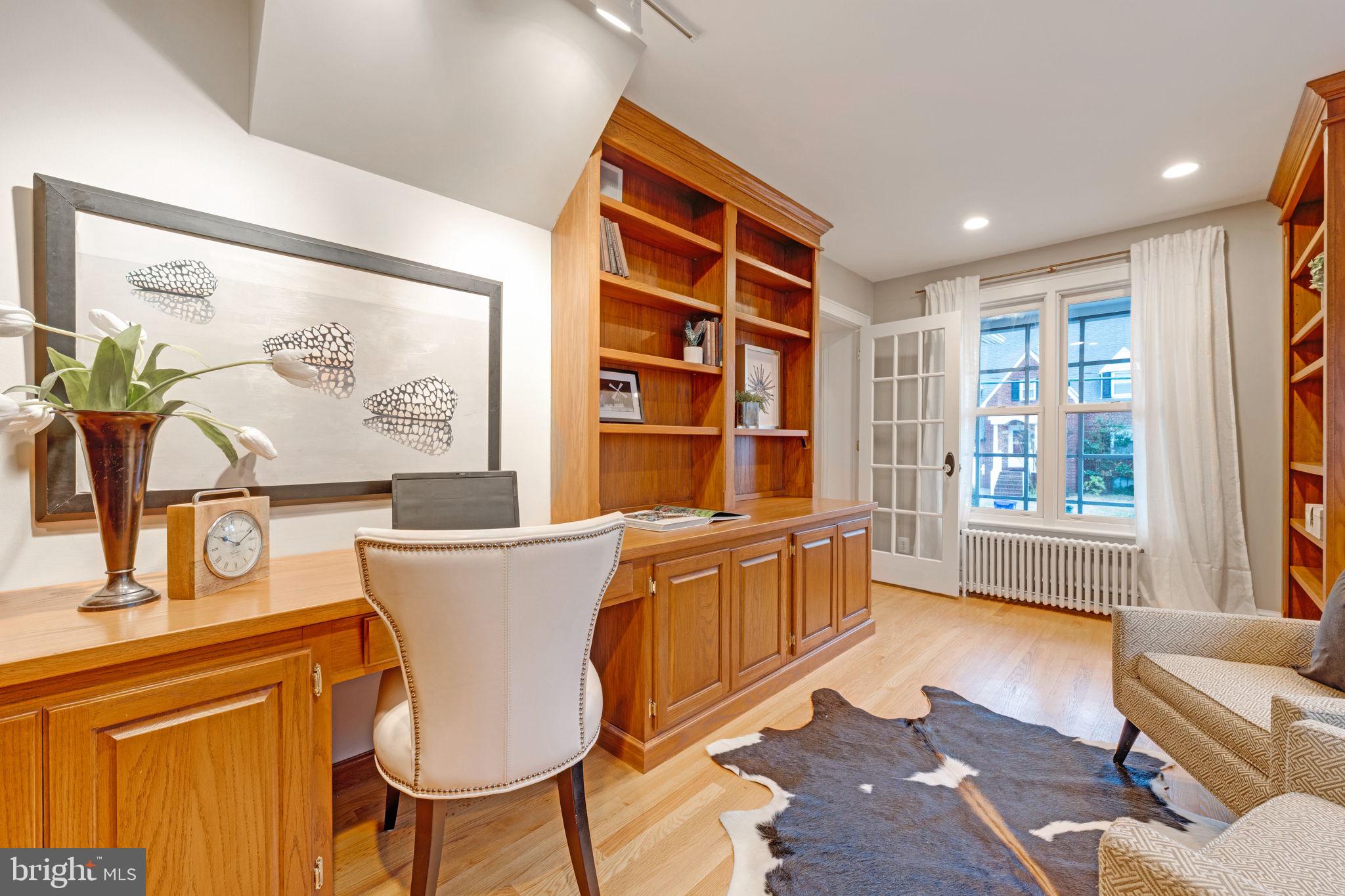 CLARENDON - Residential