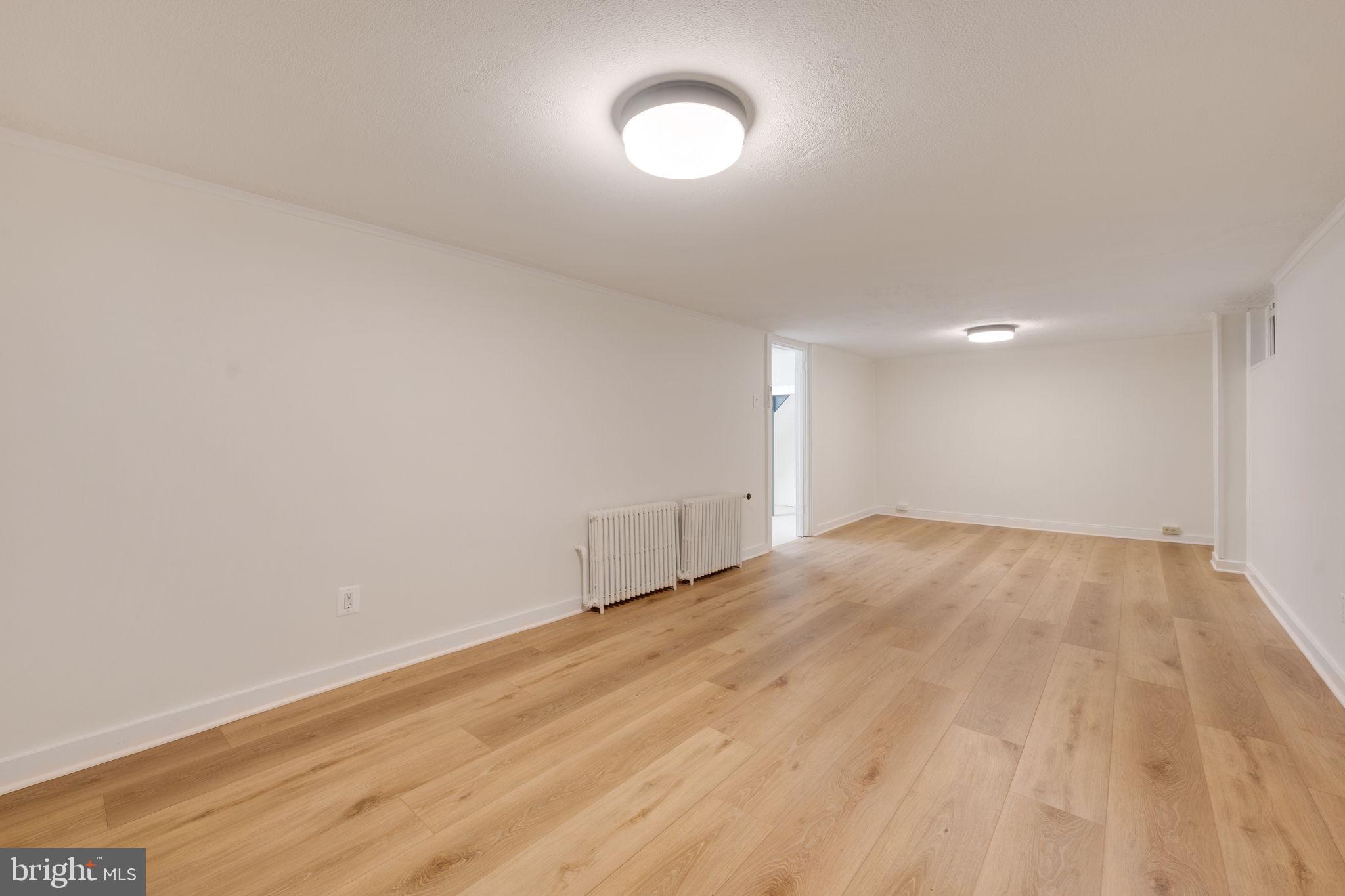 CLARENDON - Residential