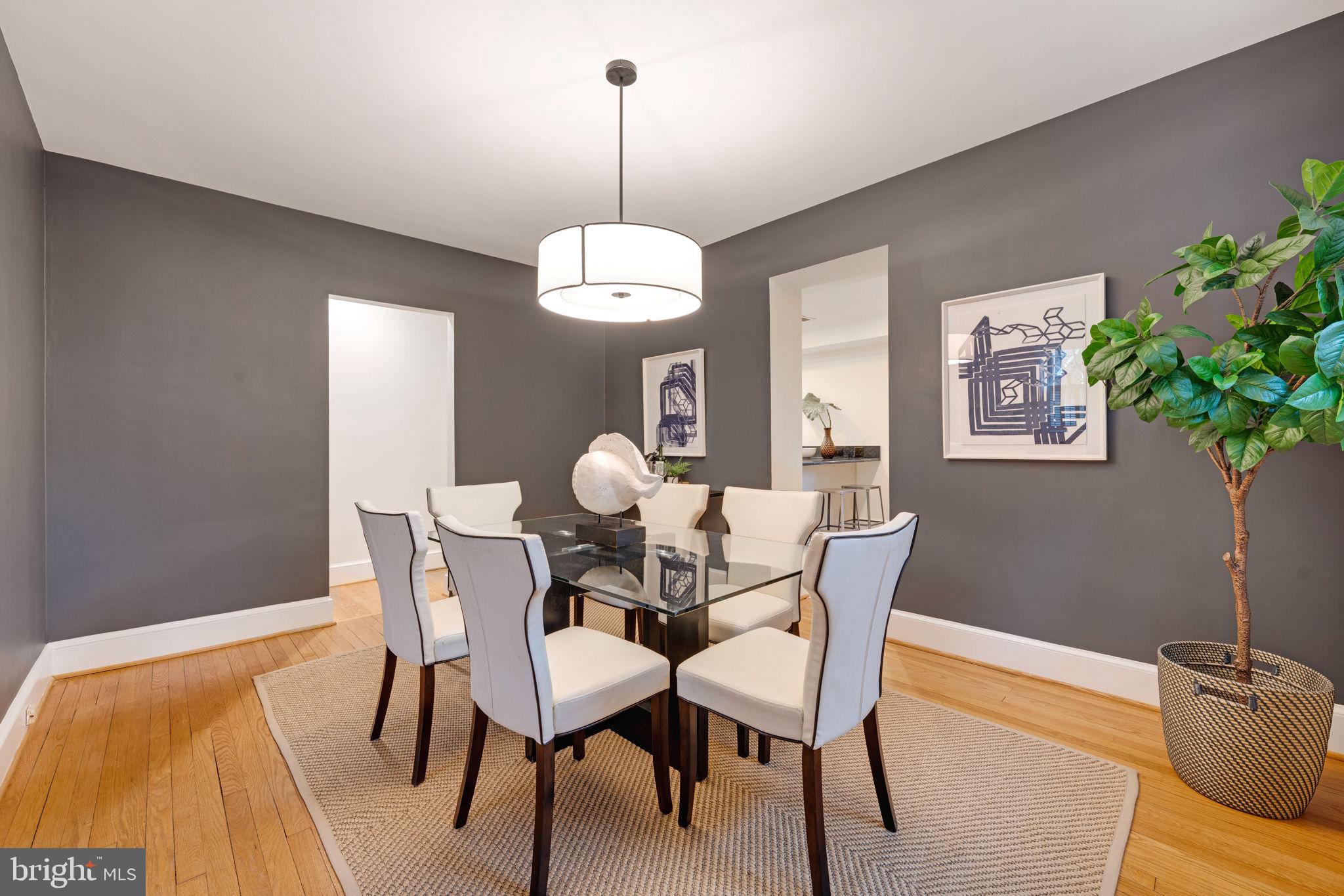 CLARENDON - Residential