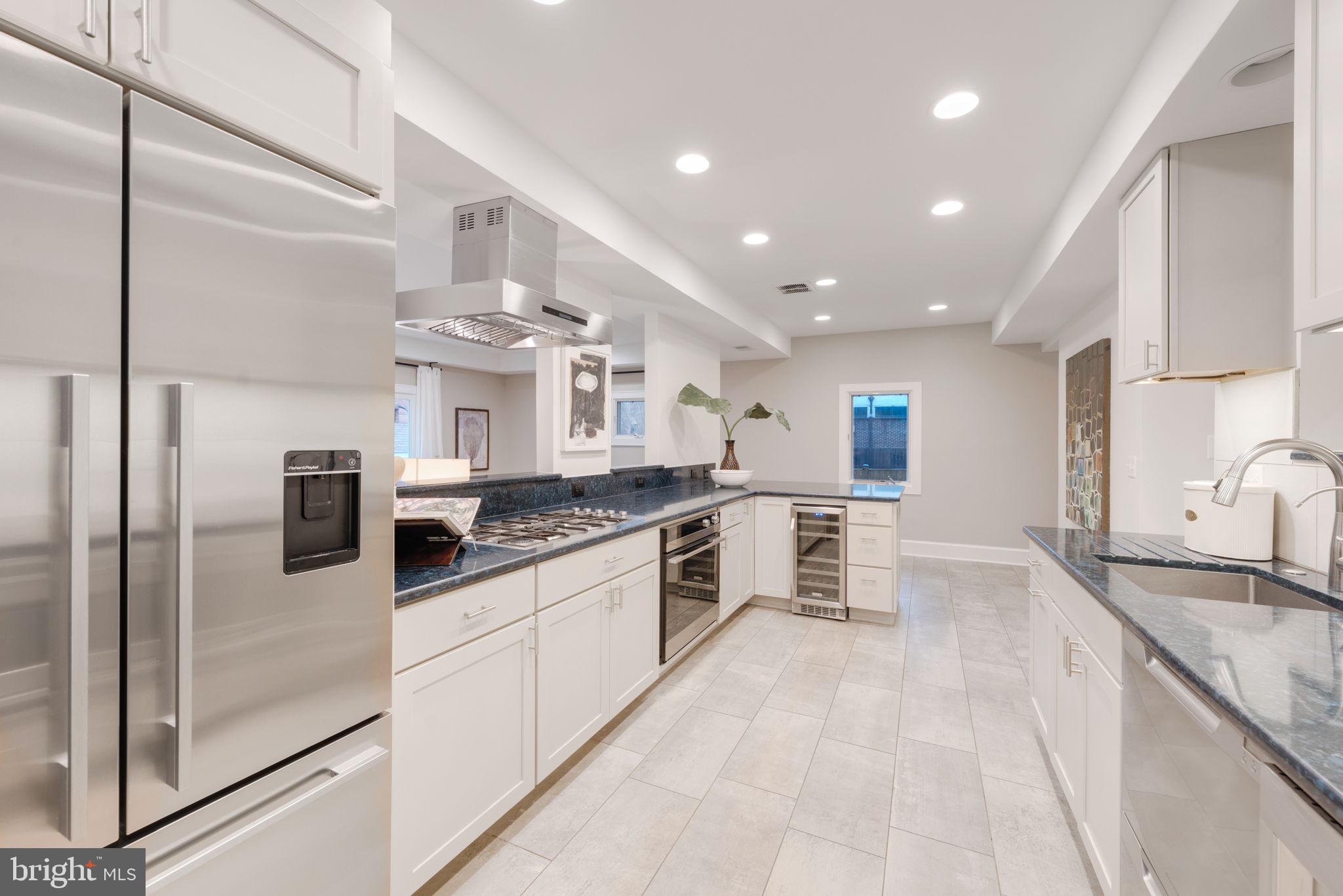 CLARENDON - Residential