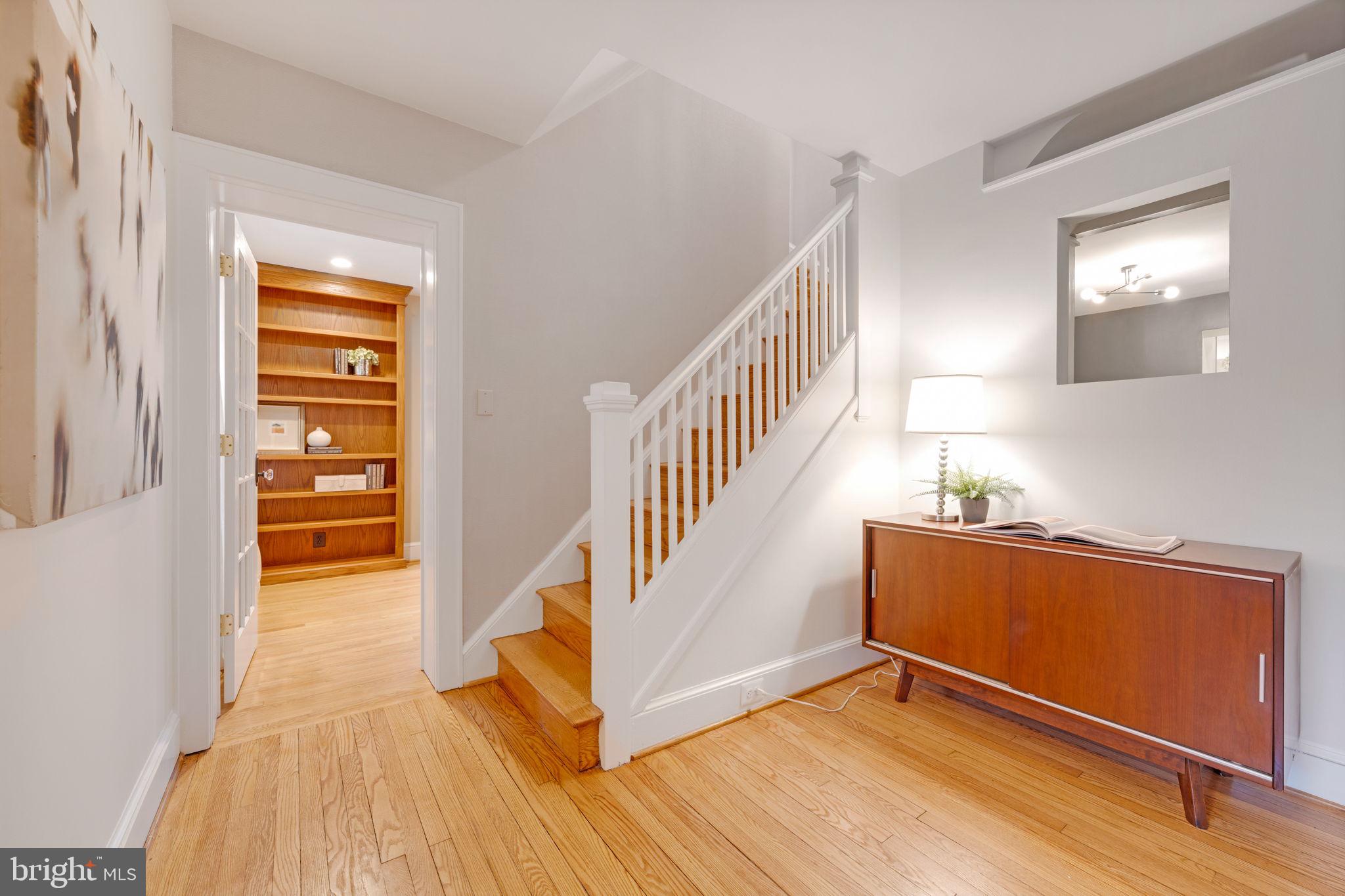 CLARENDON - Residential