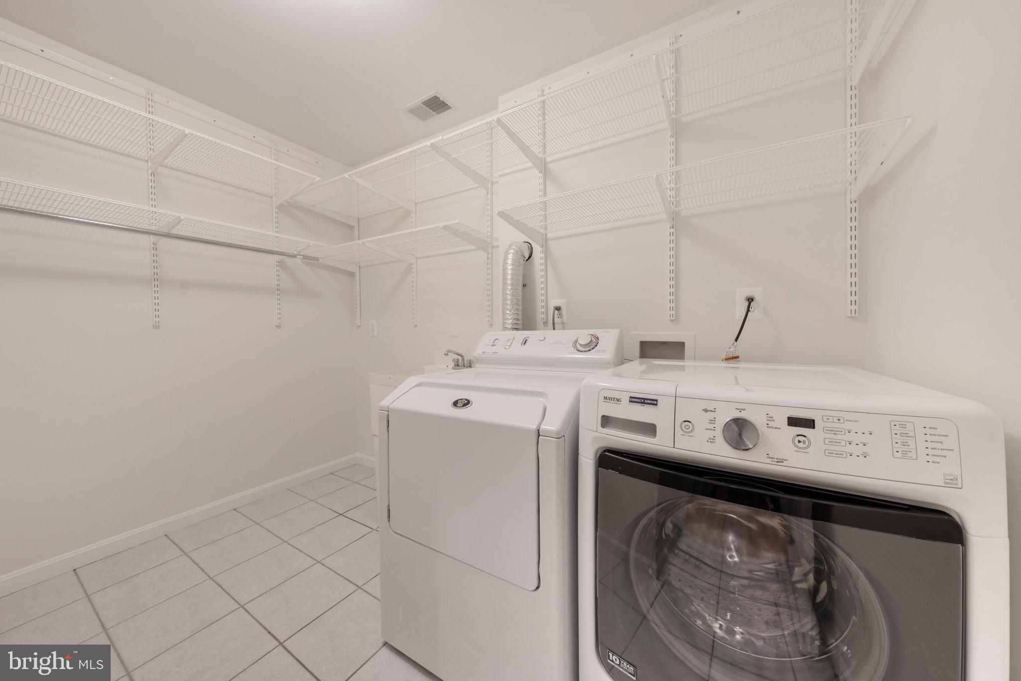 CLARENDON - Residential