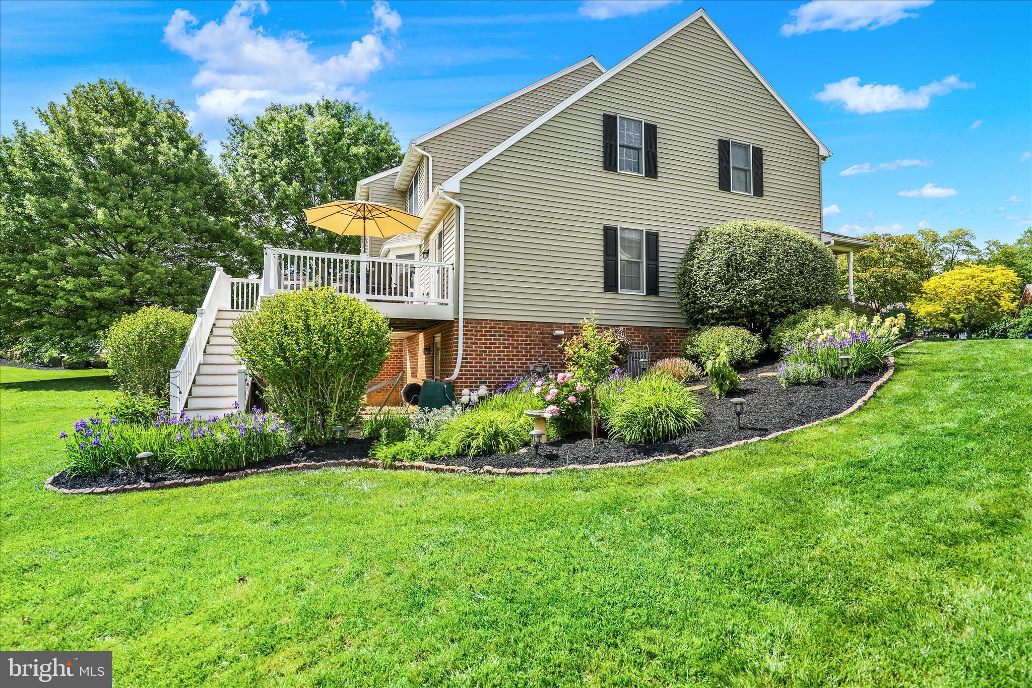 SUMMIT HILLS - Residential