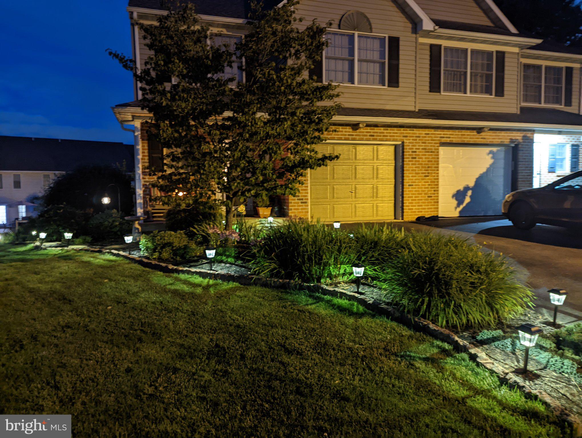 SUMMIT HILLS - Residential