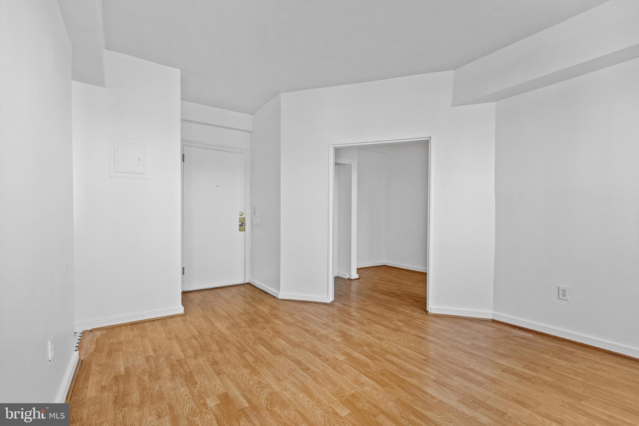 MOUNT VERNON PLACE HISTORIC DISTRICT - Residential Lease