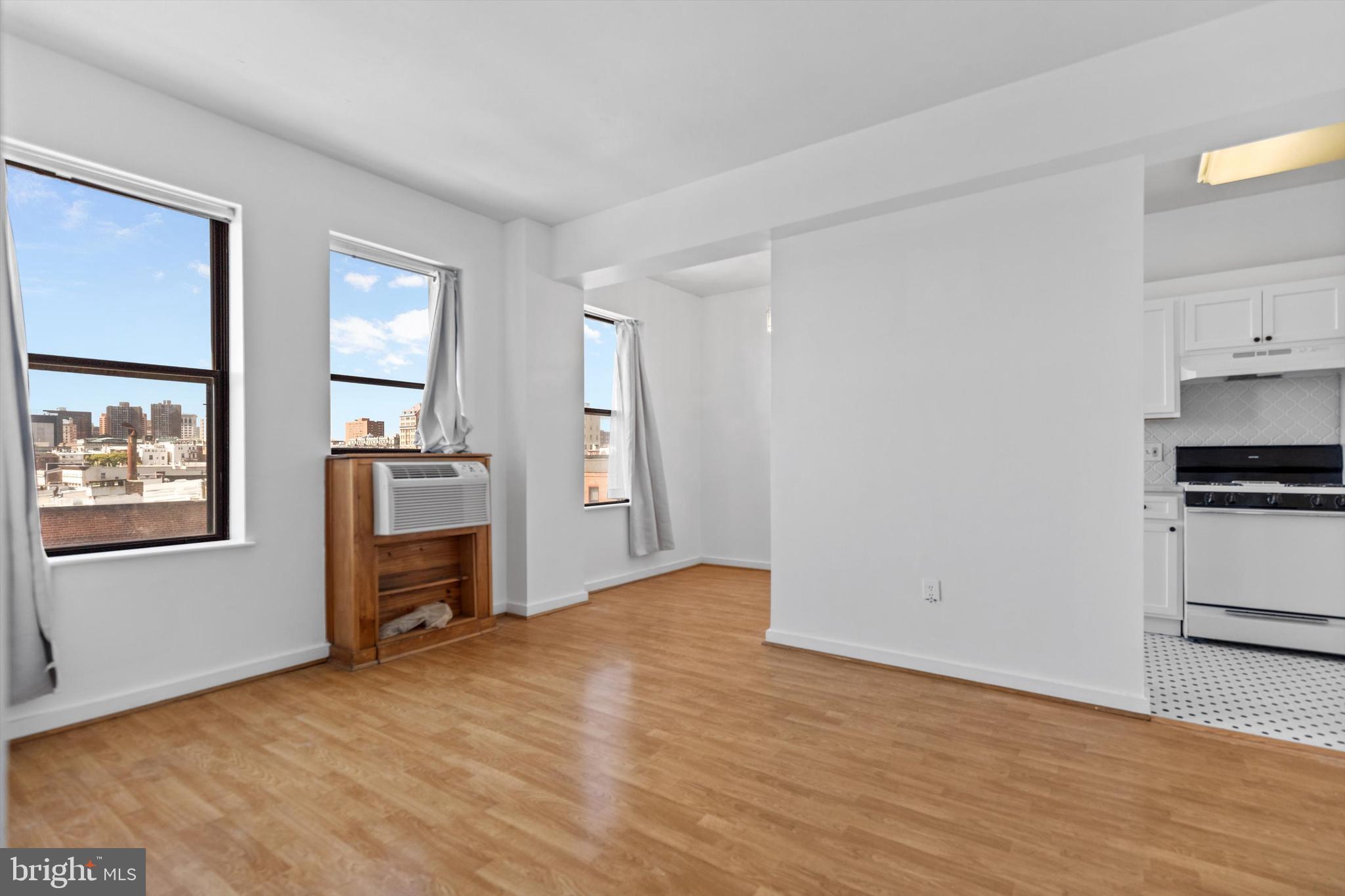 MOUNT VERNON PLACE HISTORIC DISTRICT - Residential Lease