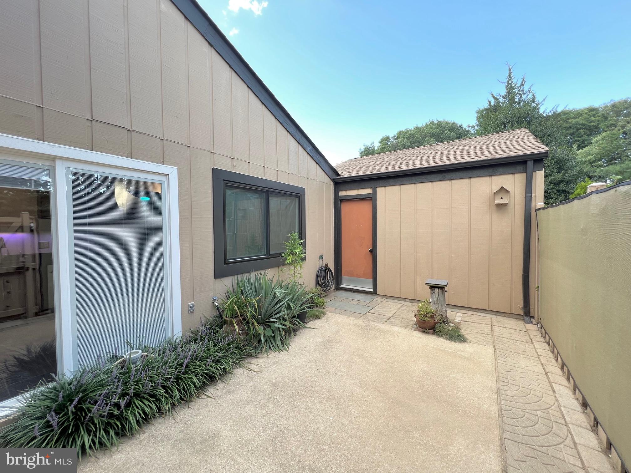 COVINGTON - Residential