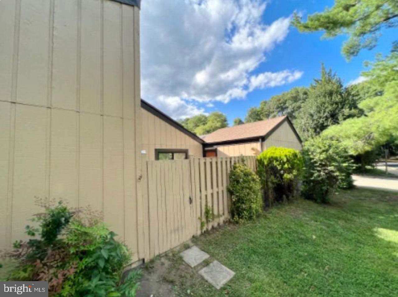 COVINGTON - Residential