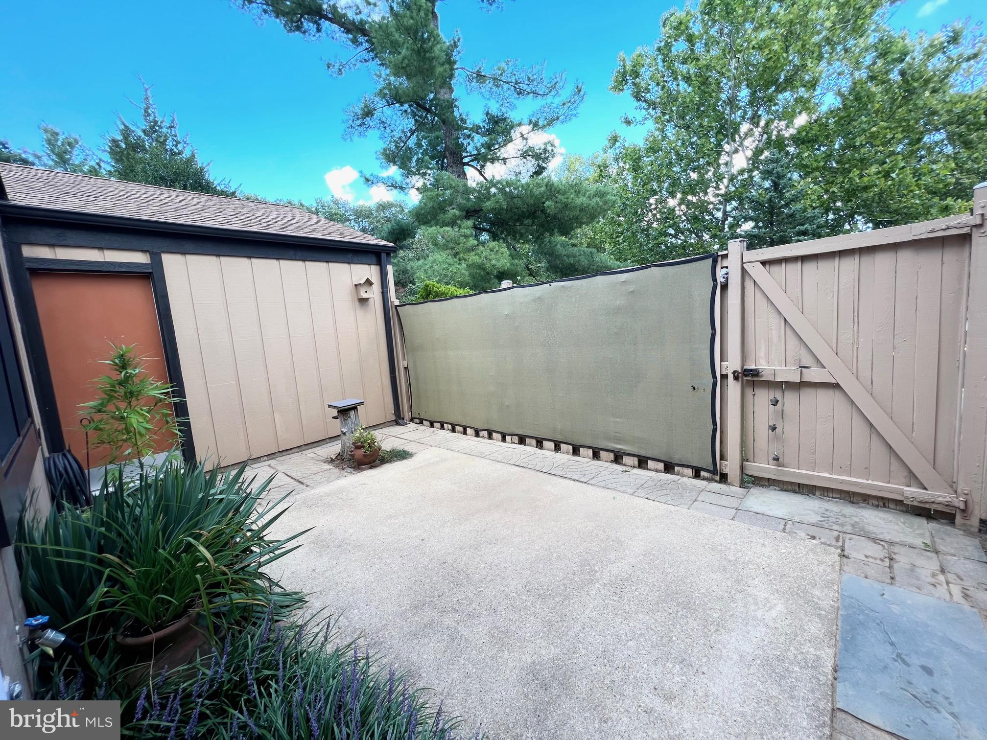 COVINGTON - Residential