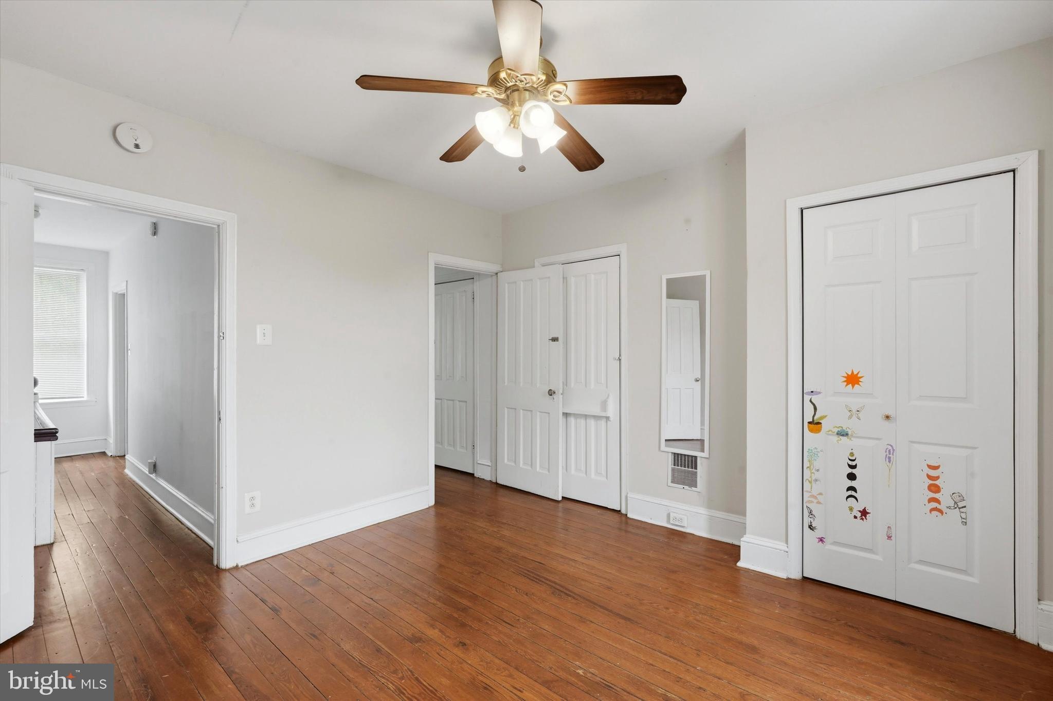 EAST FALLS - Residential