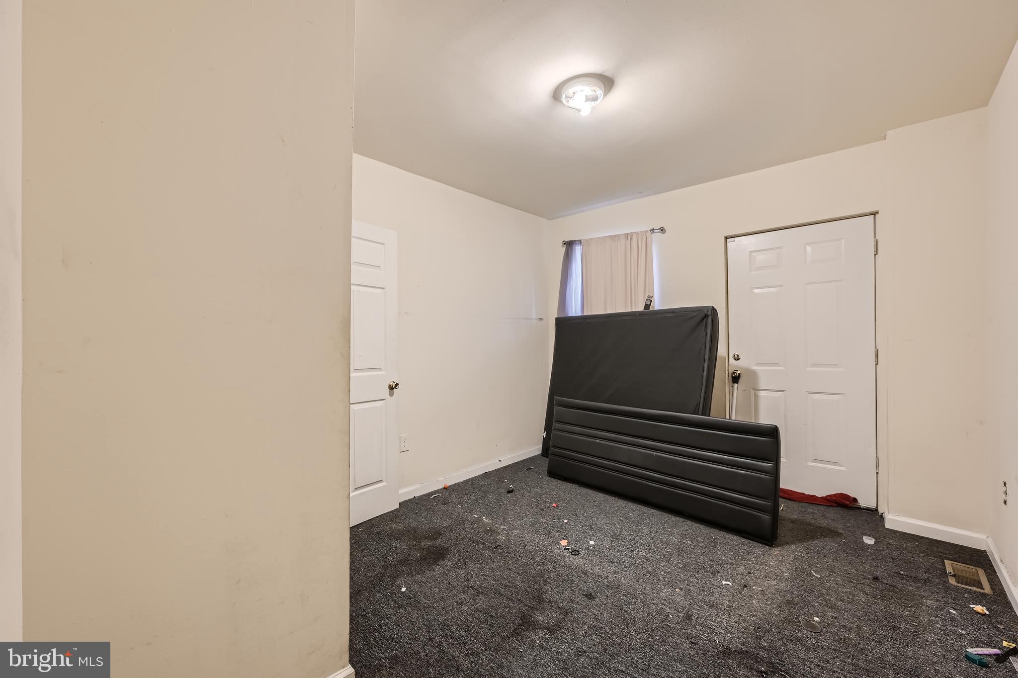 BARCLAY - Residential