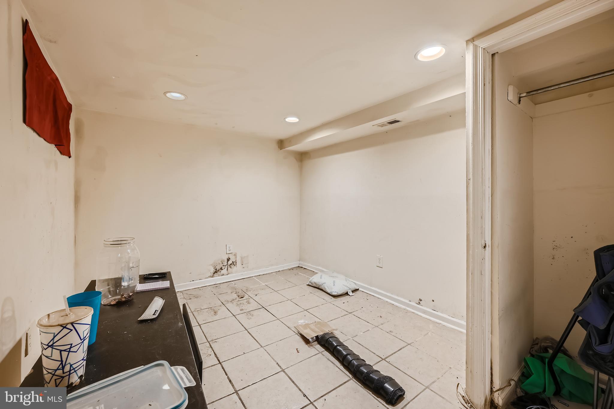 BARCLAY - Residential