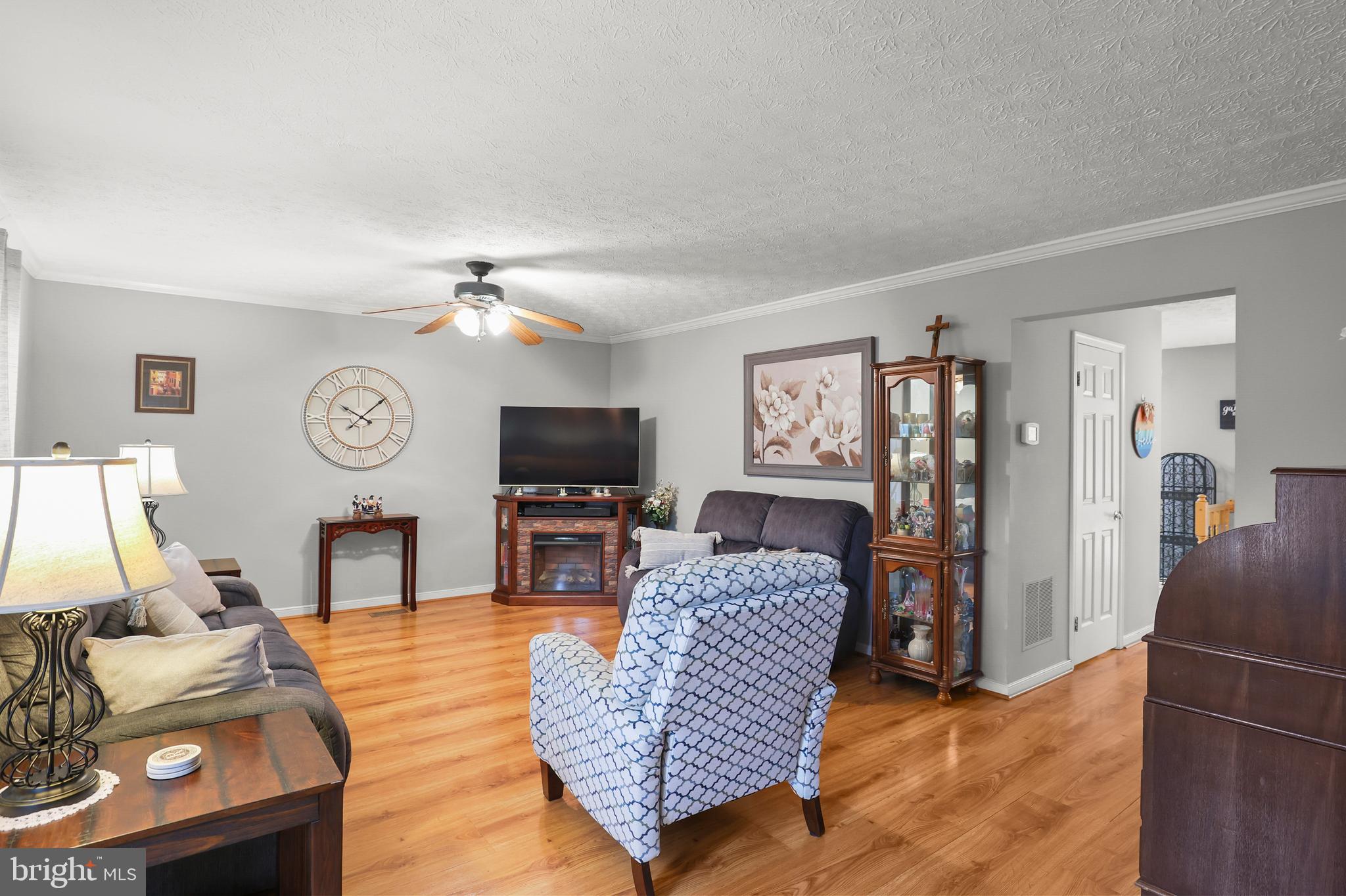 FOXBOROUGH FARMS - Residential