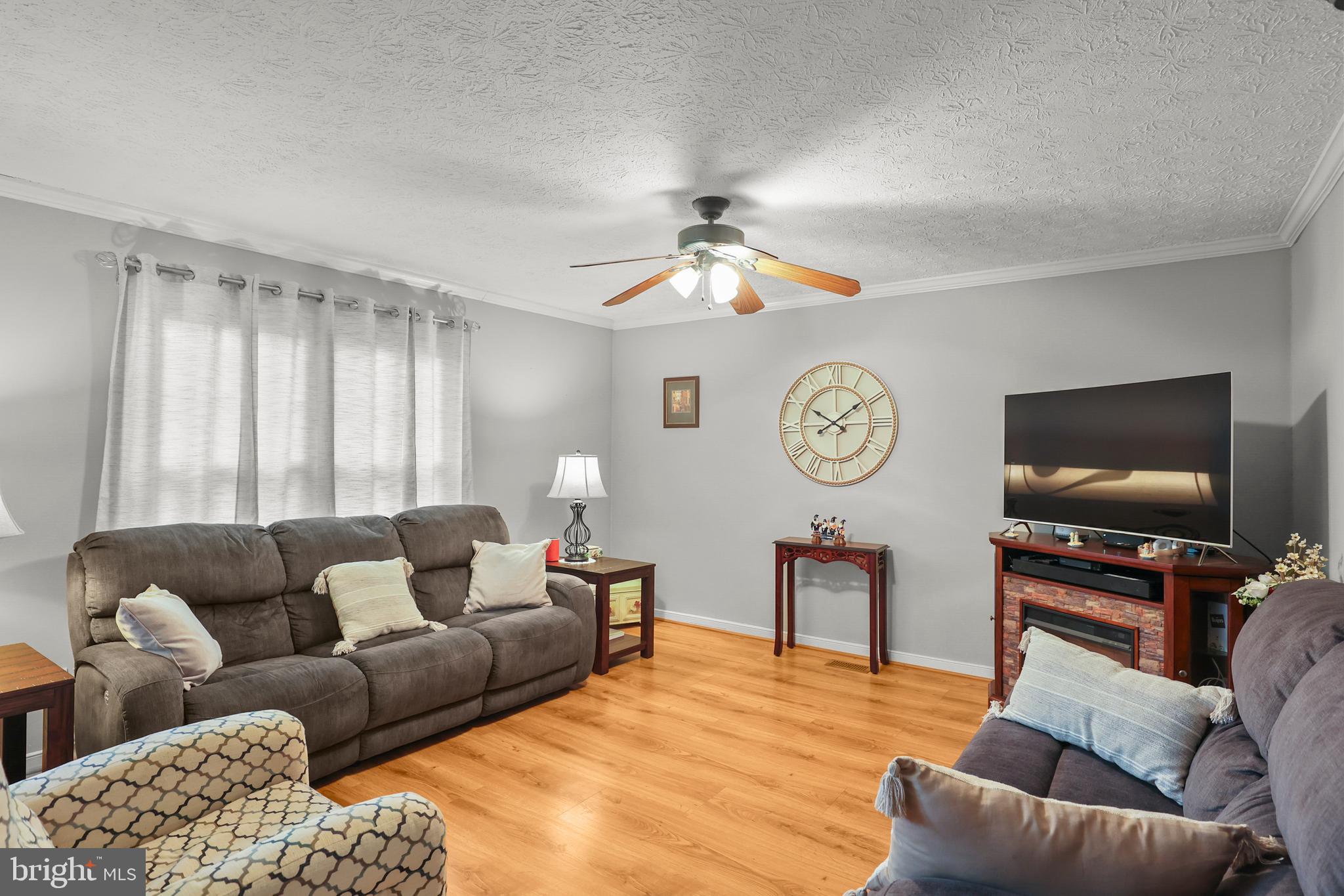 FOXBOROUGH FARMS - Residential