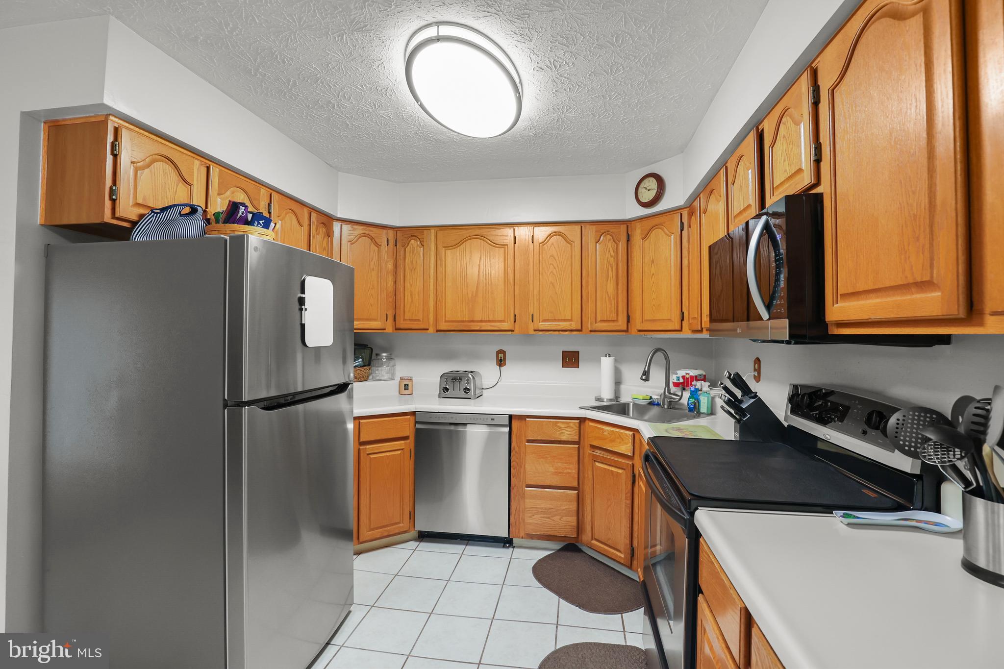 FOXBOROUGH FARMS - Residential