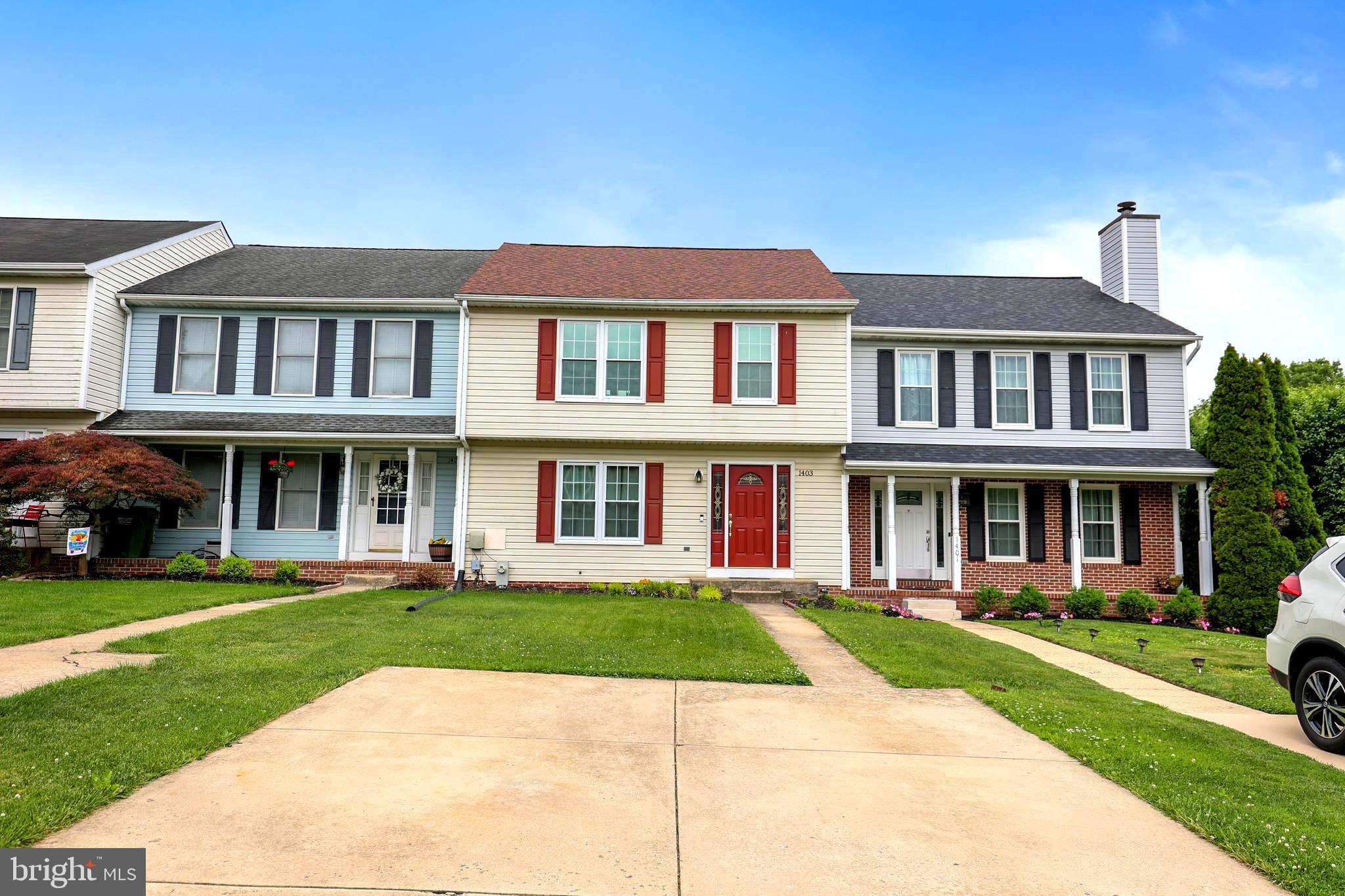 FOXBOROUGH FARMS - Residential
